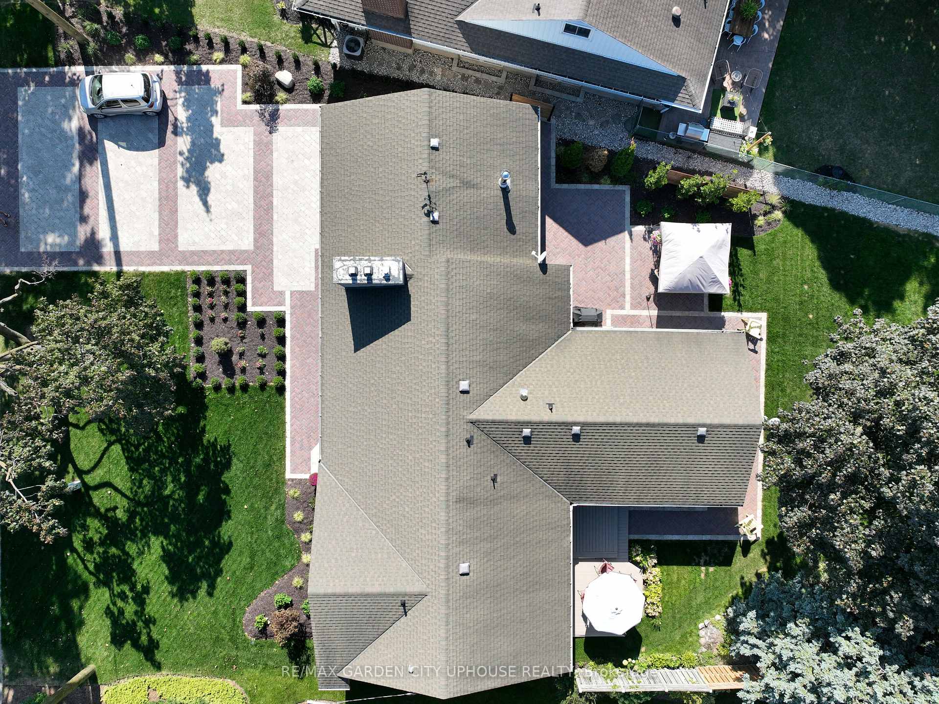 Photo 13 of 3 Nancy Drive, St. Catharines, Vine/Linwell — HOMEH