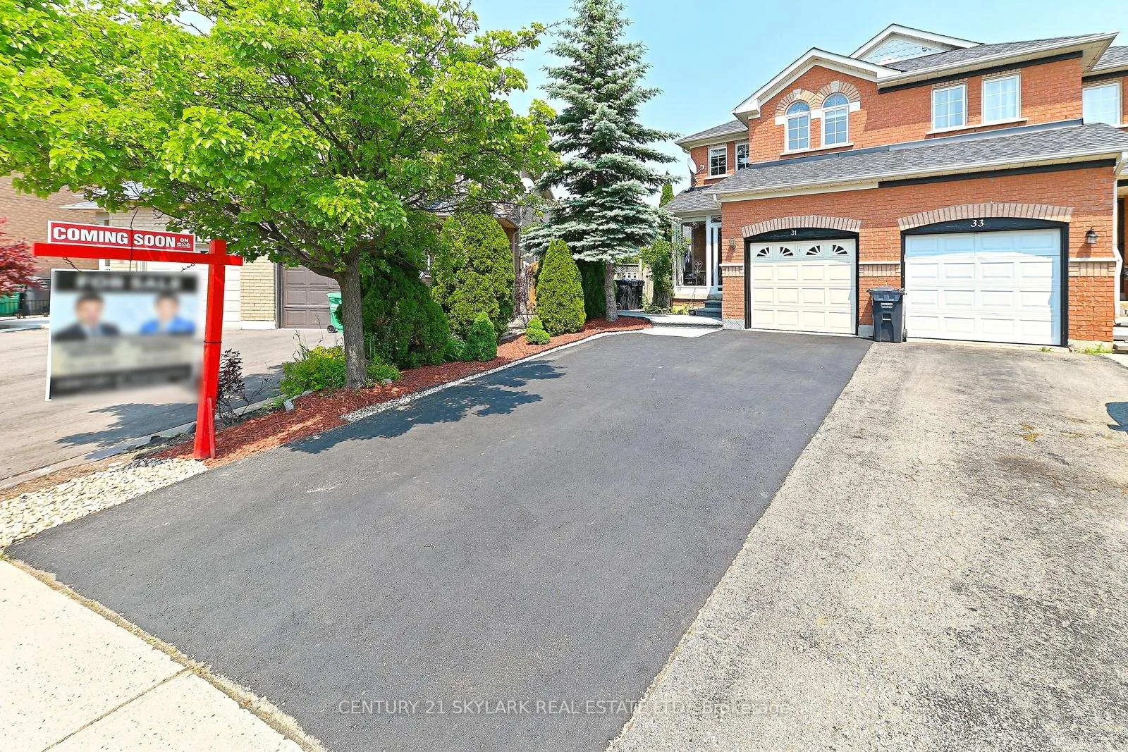 Photo 2 of 31 Todmorden Drive, Brampton, Northwest Sandalwood Parkway — HOMEH