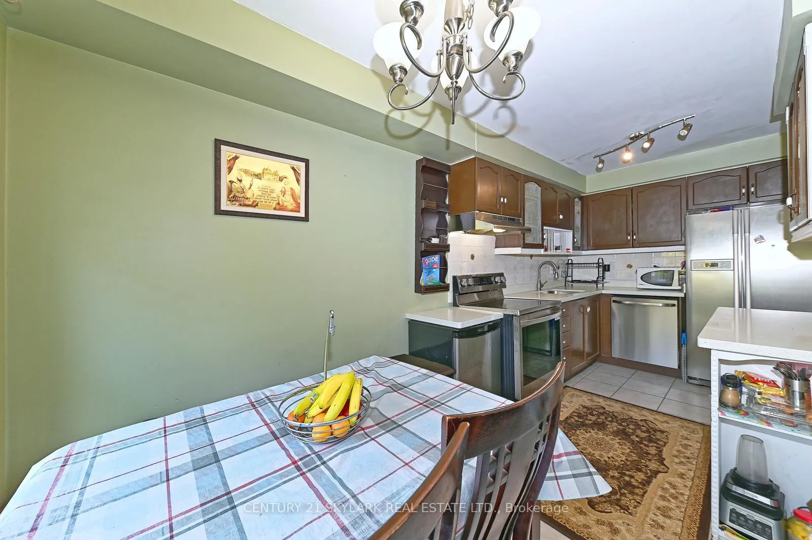 Photo 15 of 31 Todmorden Drive, Brampton, Northwest Sandalwood Parkway — HOMEH