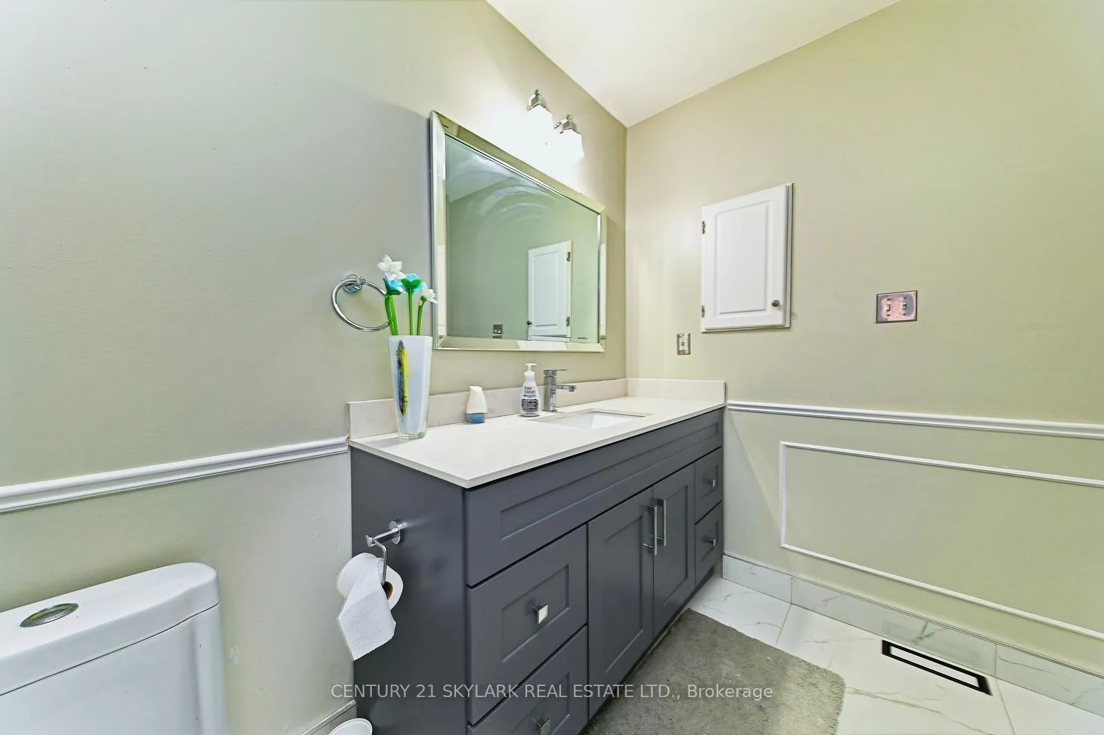 Photo 24 of 31 Todmorden Drive, Brampton, Northwest Sandalwood Parkway — HOMEH