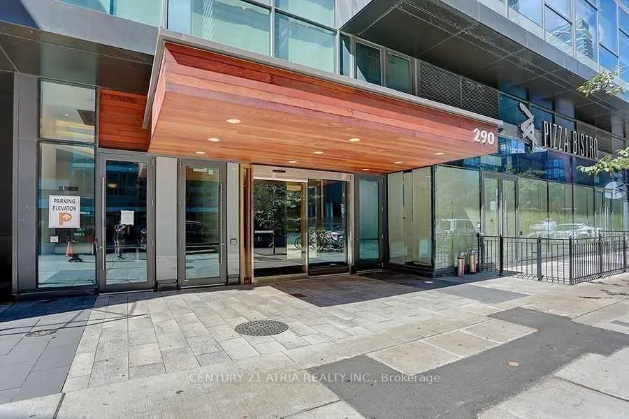 Front of Unit 1303, 290 Adelaide Street W