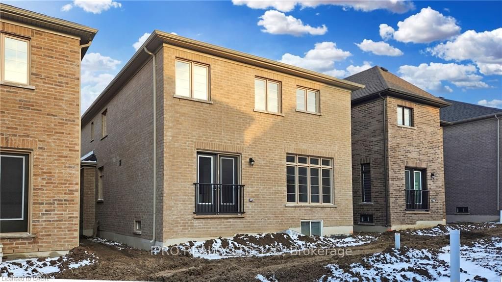 Photo 35 of 22 Sassafrass Rd, Springwater, Midhurst — HOMEH