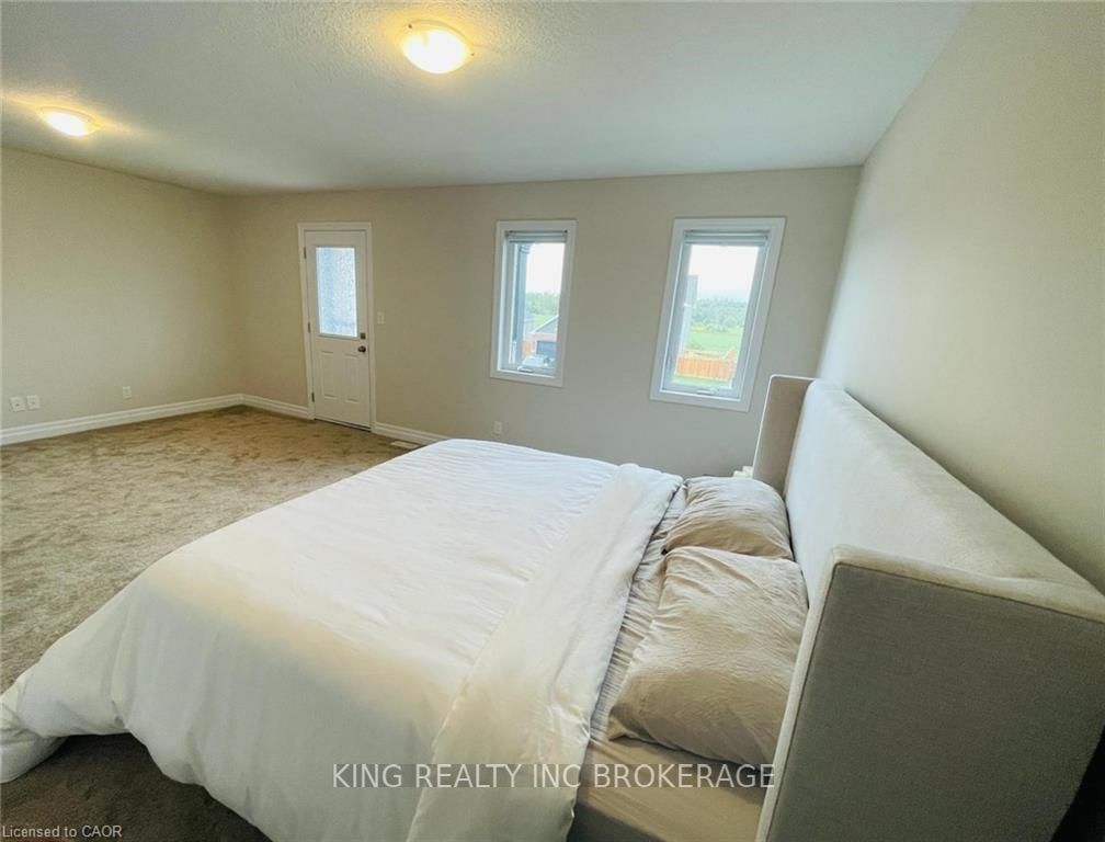 Photo 18 of 38 Allenwood Road, Springwater, Elmvale — HOMEH