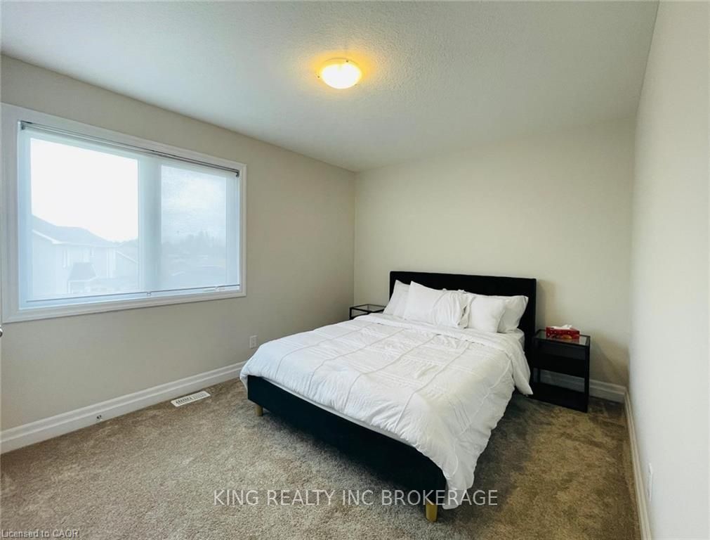 Photo 22 of 38 Allenwood Road, Springwater, Elmvale — HOMEH
