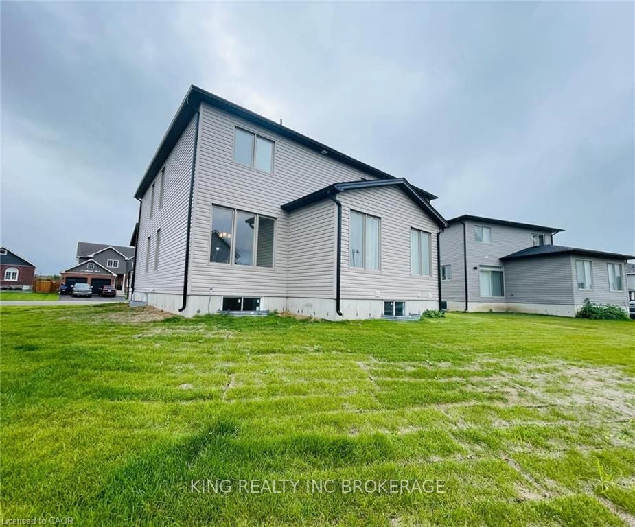 Photo 29 of 38 Allenwood Road, Springwater, Elmvale — HOMEH