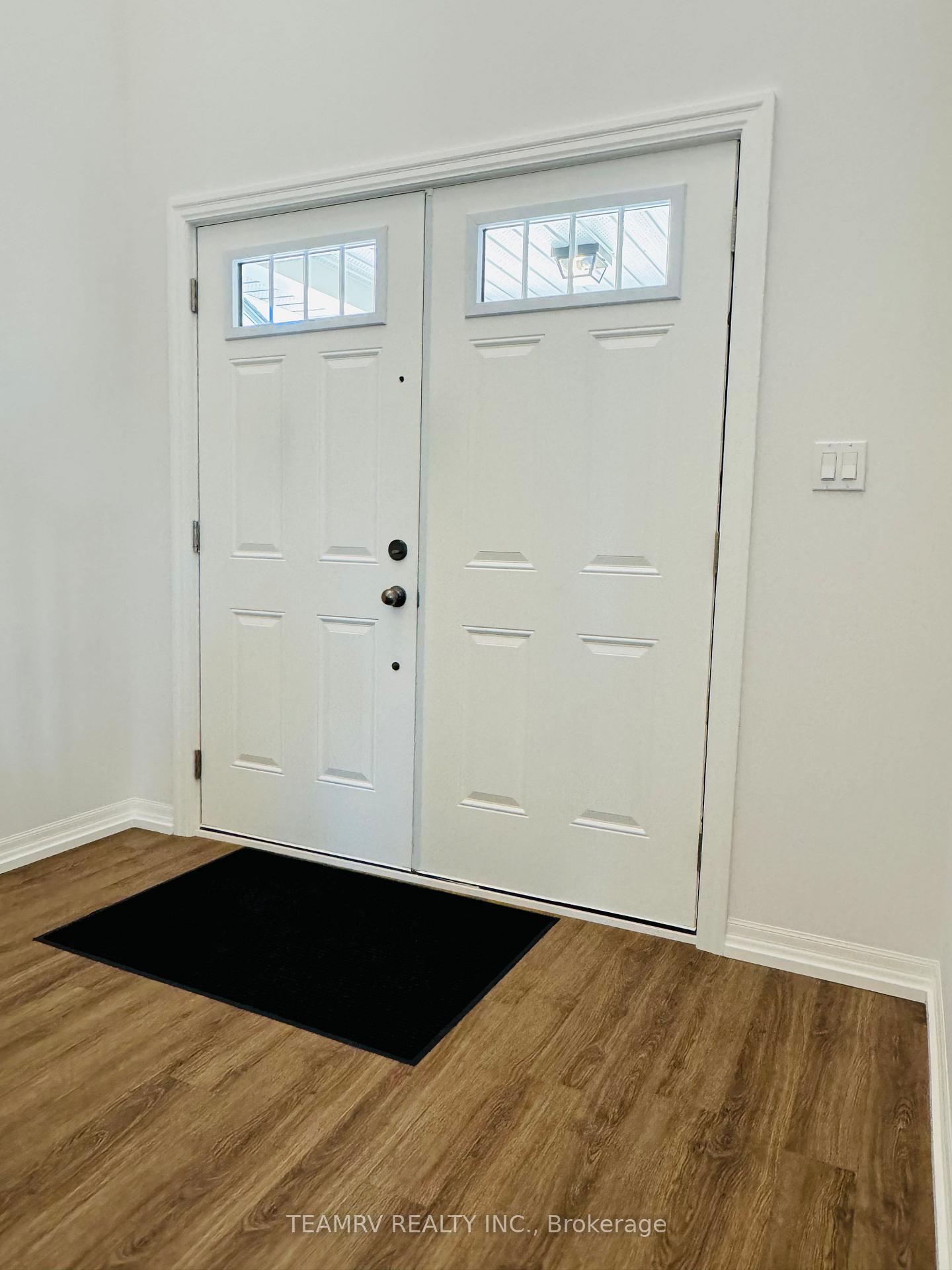 Photo 4 of 28 Silverleaf Path, St. Thomas — HOMEH