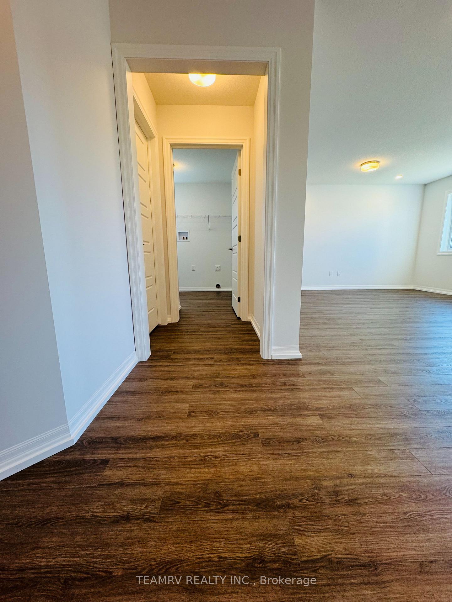 Photo 6 of 28 Silverleaf Path, St. Thomas — HOMEH