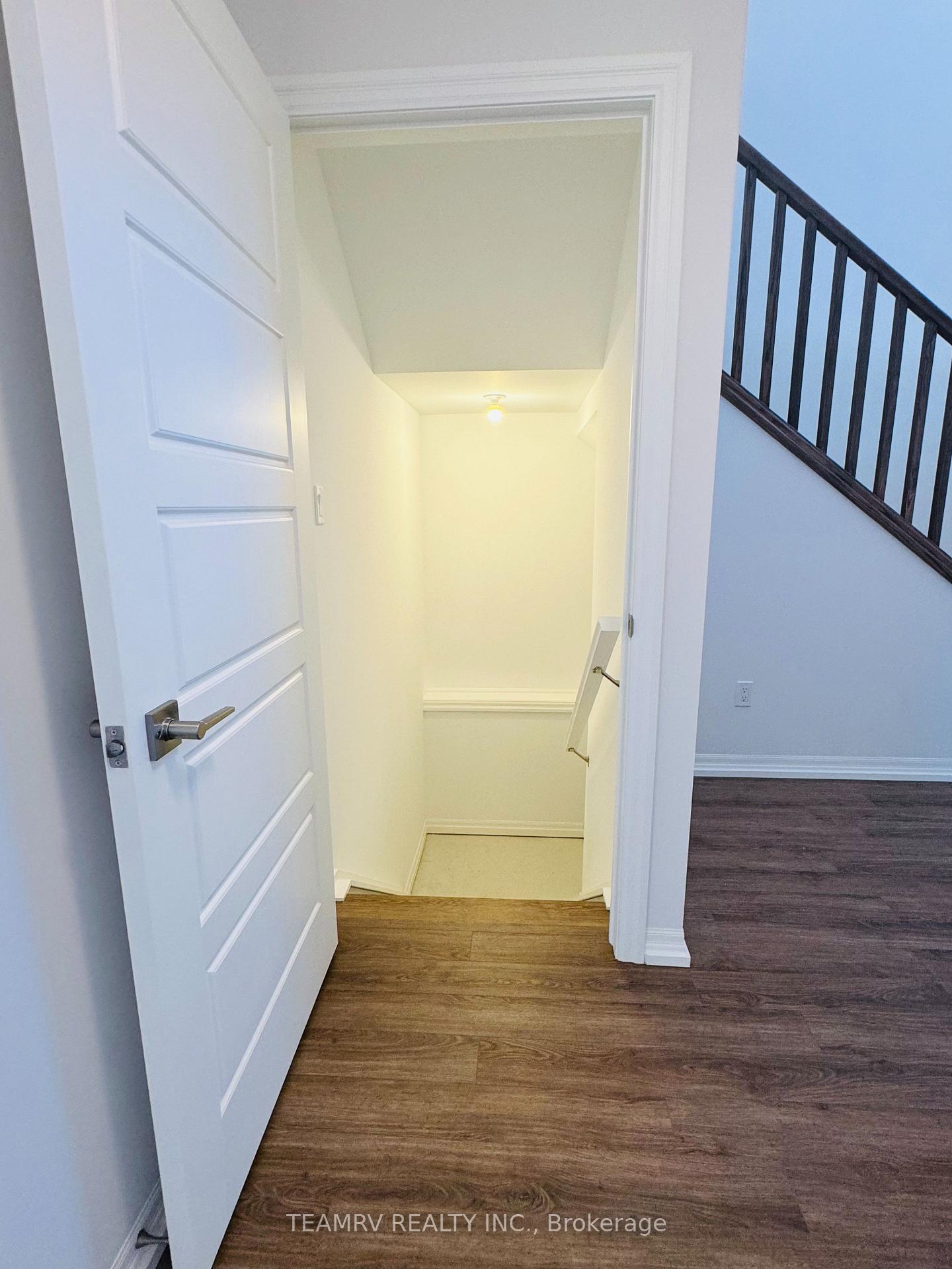 Photo 9 of 28 Silverleaf Path, St. Thomas — HOMEH