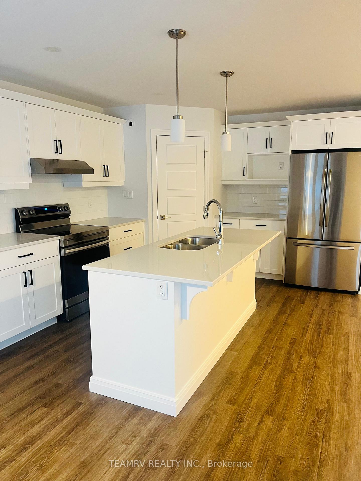 Photo 10 of 28 Silverleaf Path, St. Thomas — HOMEH