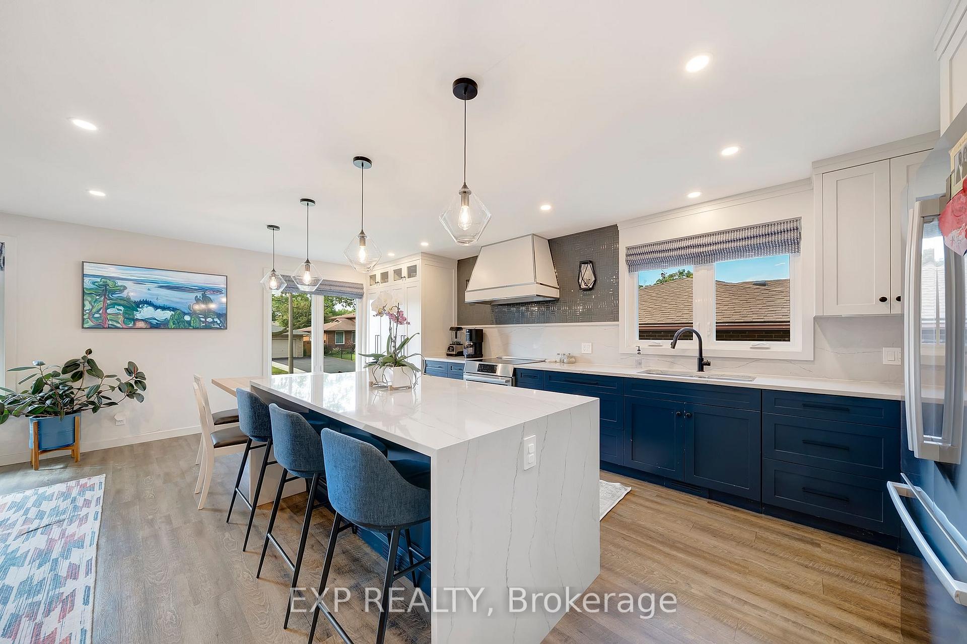 Photo 10 of 44 Royal Orchard Crescent, St. Catharines, Lakeport — HOMEH