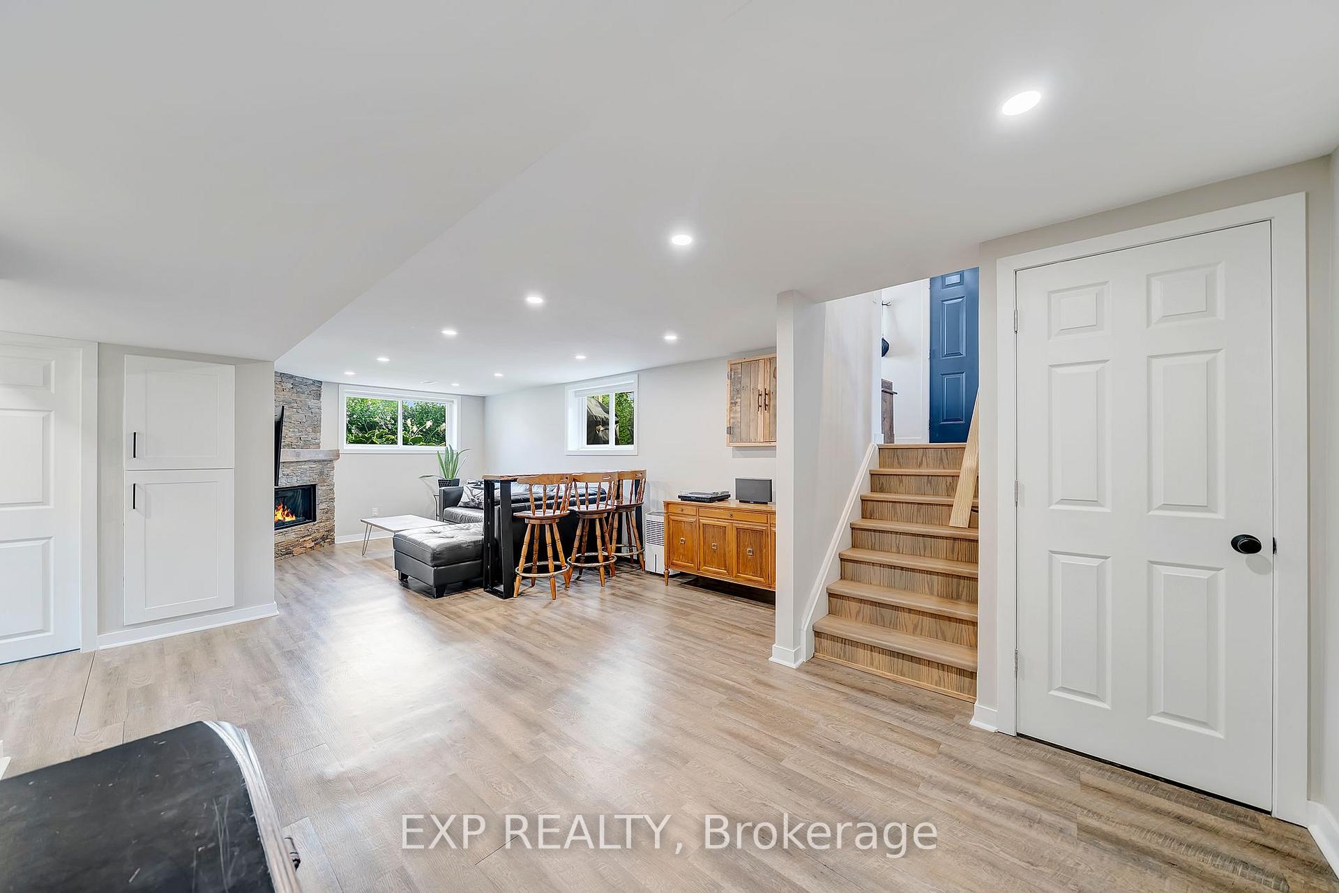 Photo 25 of 44 Royal Orchard Crescent, St. Catharines, Lakeport — HOMEH