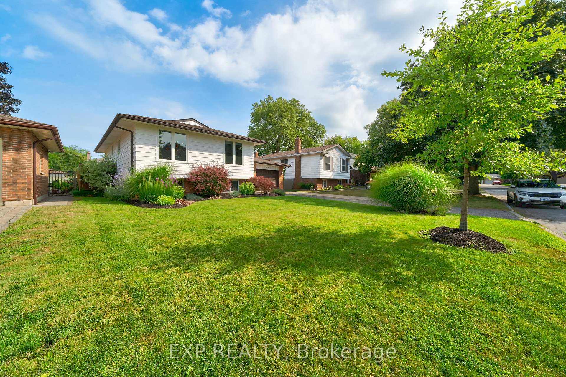 Photo 37 of 44 Royal Orchard Crescent, St. Catharines, Lakeport — HOMEH
