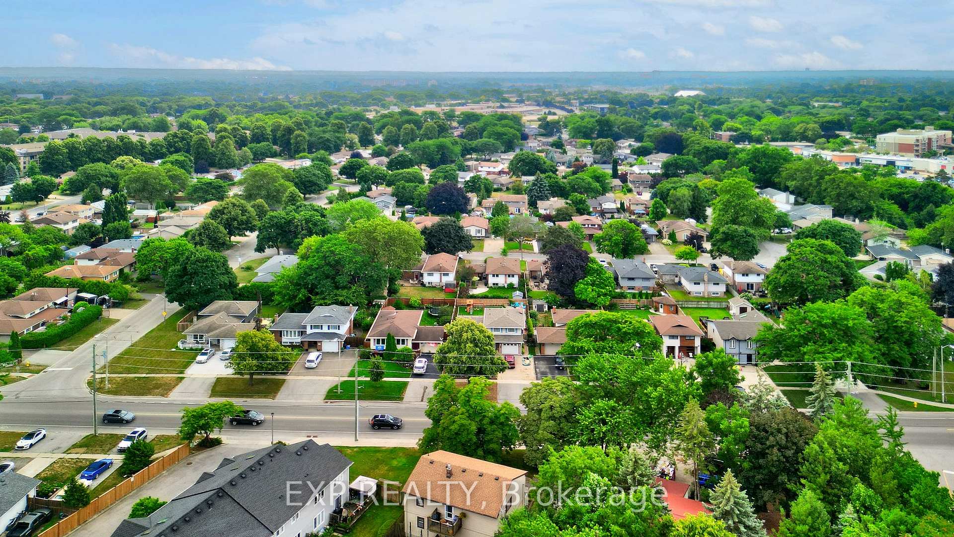 Photo 39 of 44 Royal Orchard Crescent, St. Catharines, Lakeport — HOMEH
