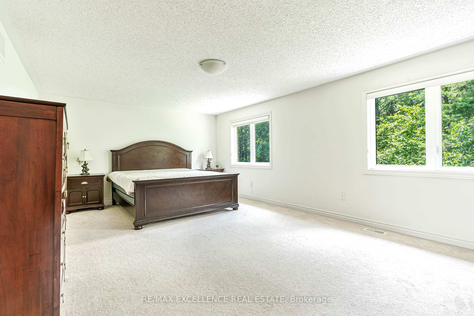 Photo 8 of 61 Trail Boulevard, Springwater, Centre Vespra — HOMEH
