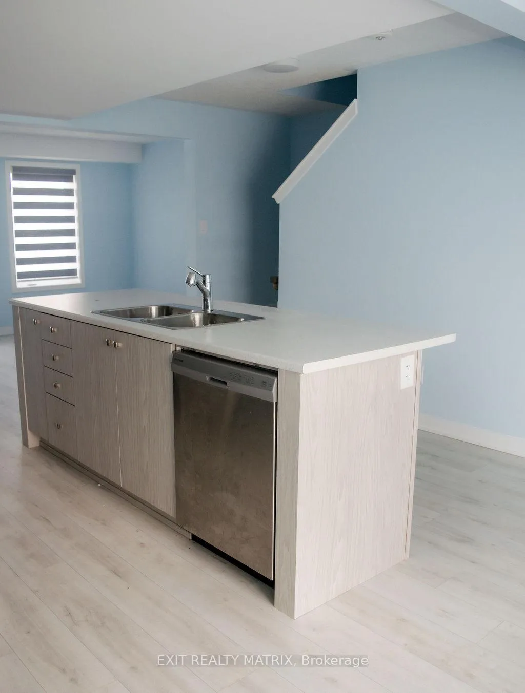Photo 4 of 531 Woven Private, Ottawa, Stittsville (North) — HOMEH