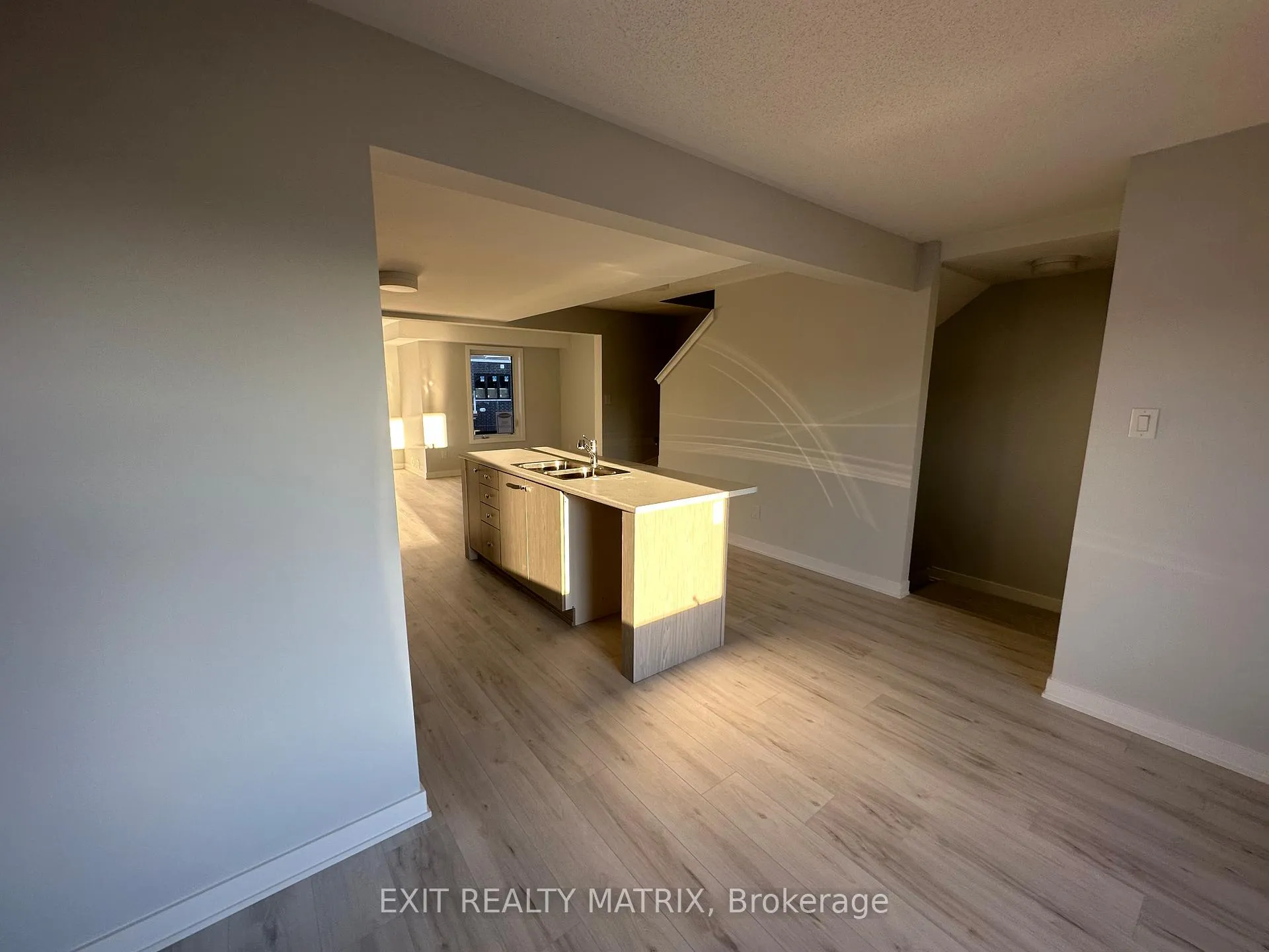Photo 33 of 531 Woven Private, Ottawa, Stittsville (North) — HOMEH
