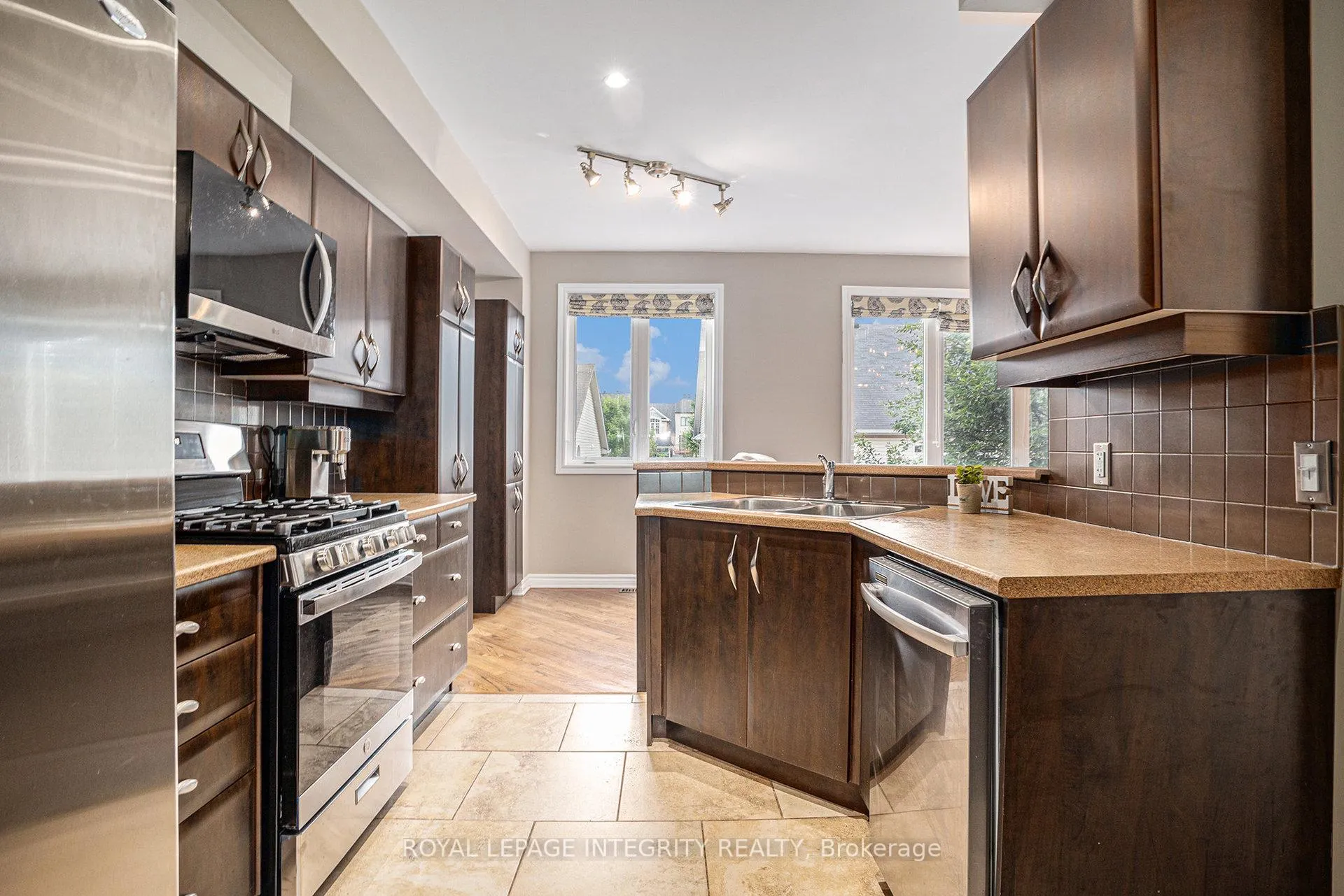 Photo 13 of 85 Evelyn Powers Private, Ottawa, Stittsville (South) — HOMEH