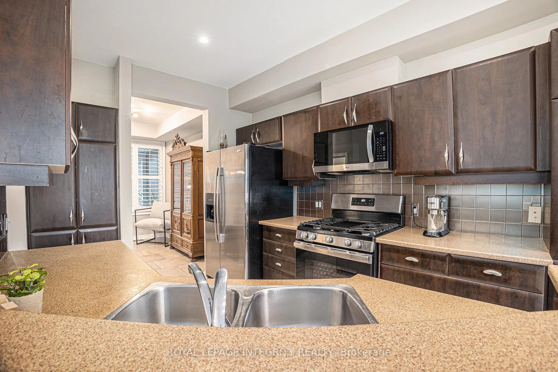 Photo 16 of 85 Evelyn Powers Private, Ottawa, Stittsville (South) — HOMEH