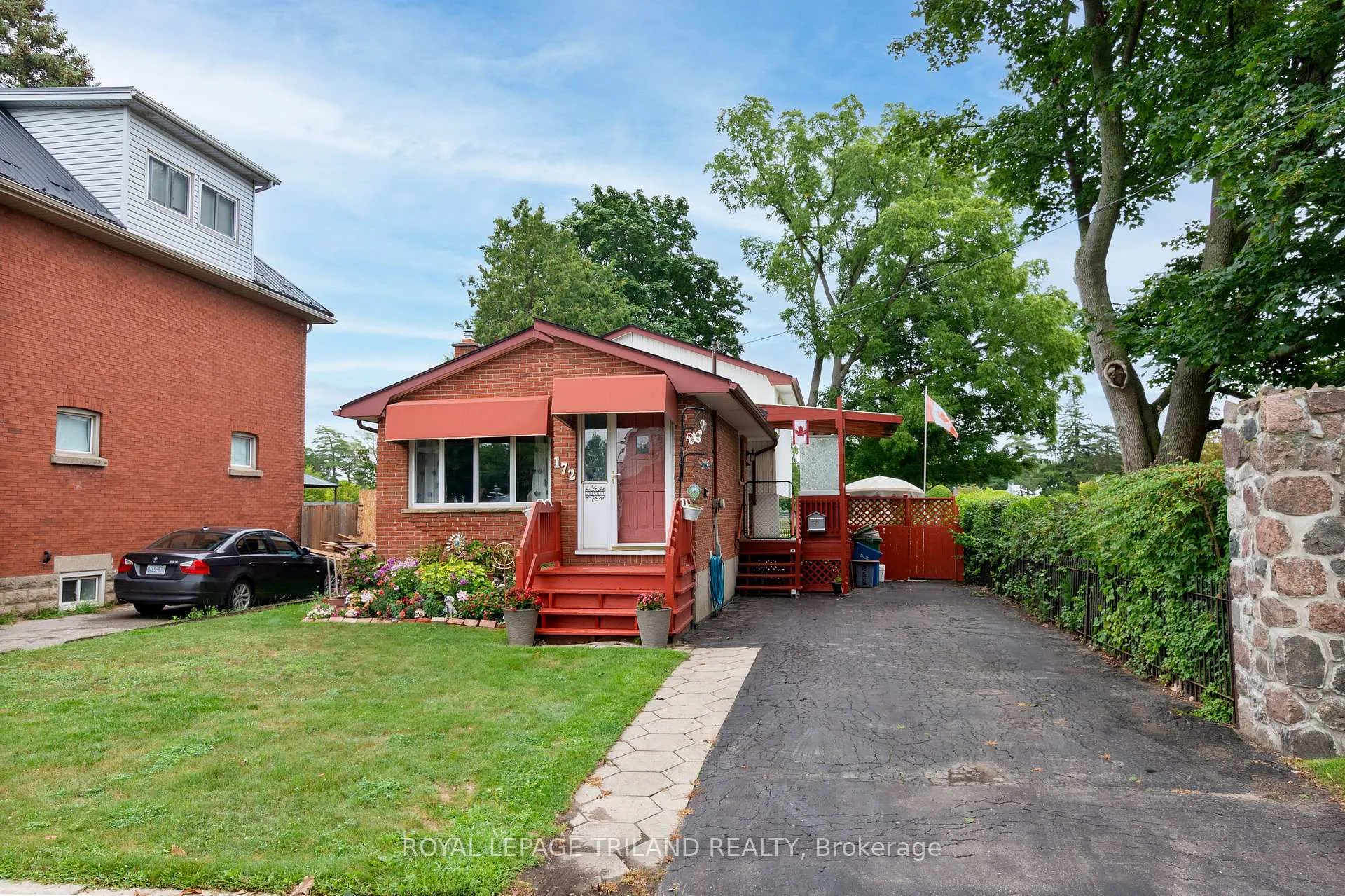 Photo 2 of 172 Wilson Avenue, St. Thomas — HOMEH