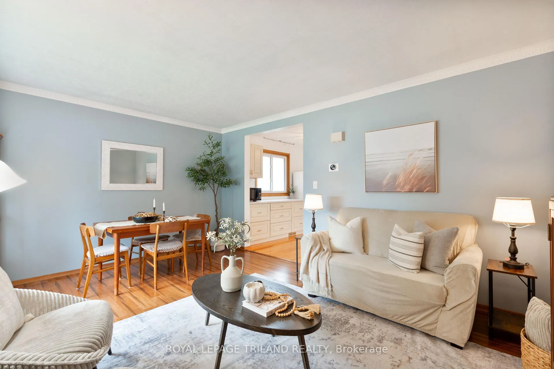 Photo 6 of 172 Wilson Avenue, St. Thomas — HOMEH