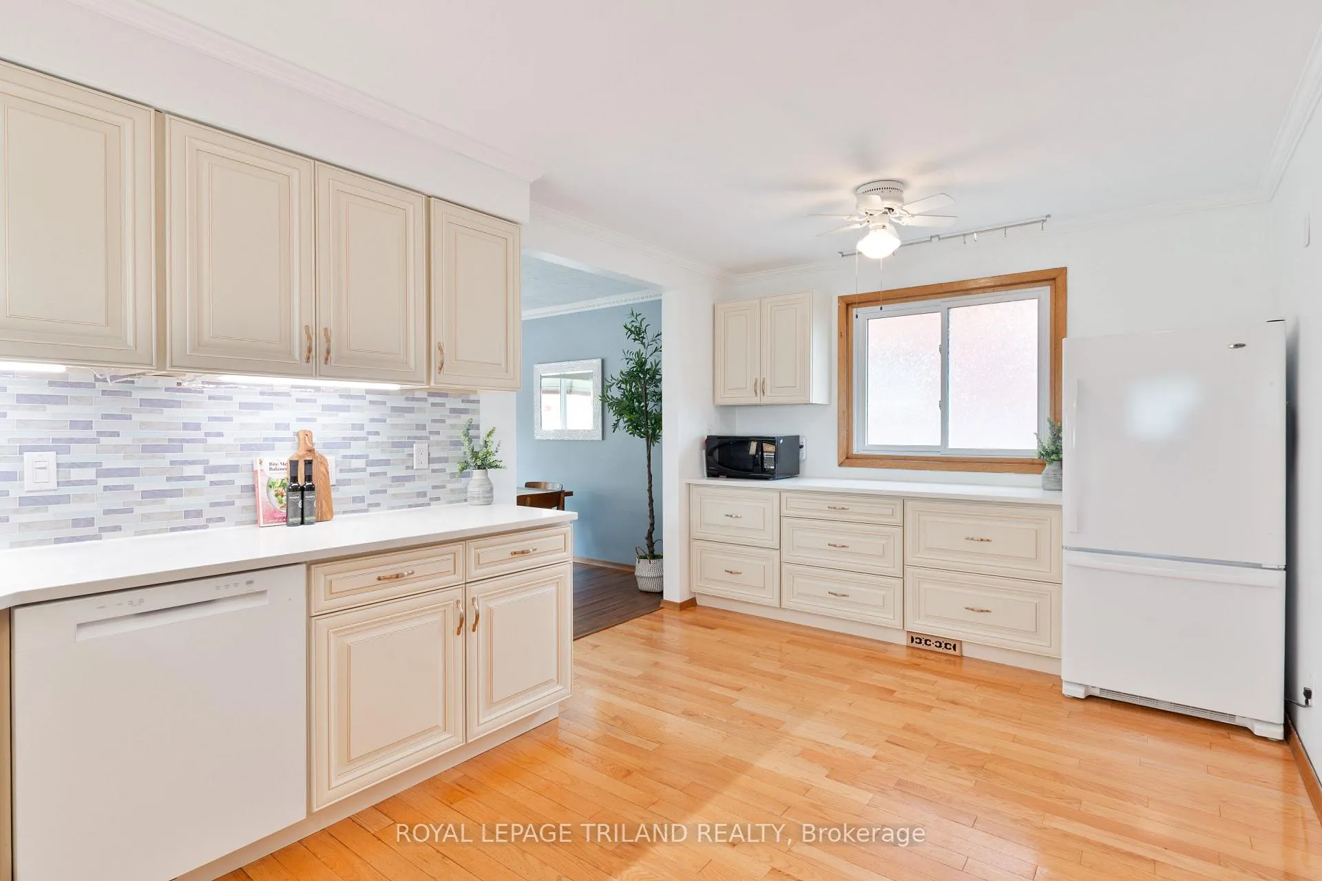 Photo 12 of 172 Wilson Avenue, St. Thomas — HOMEH