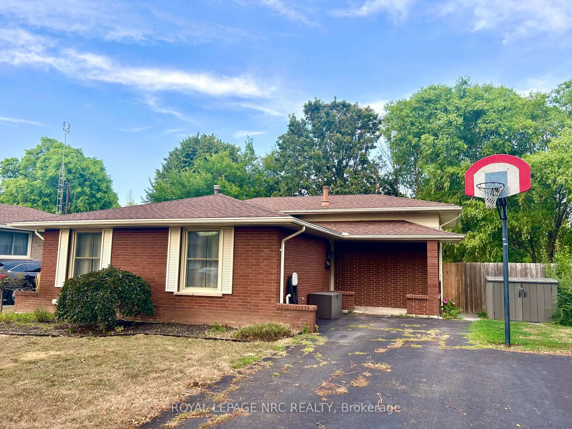 Photo 1 of 28 Ramsey Street E, St. Catharines, Lakeport — HOMEH