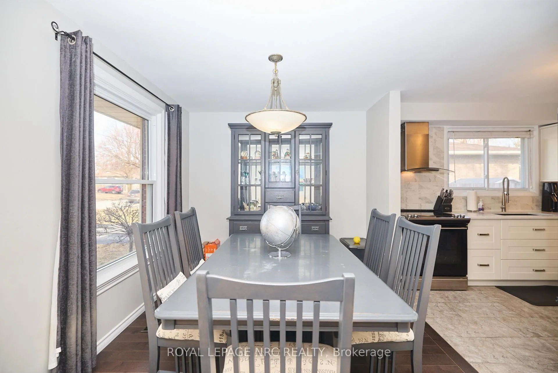Photo 5 of 28 Ramsey Street E, St. Catharines, Lakeport — HOMEH