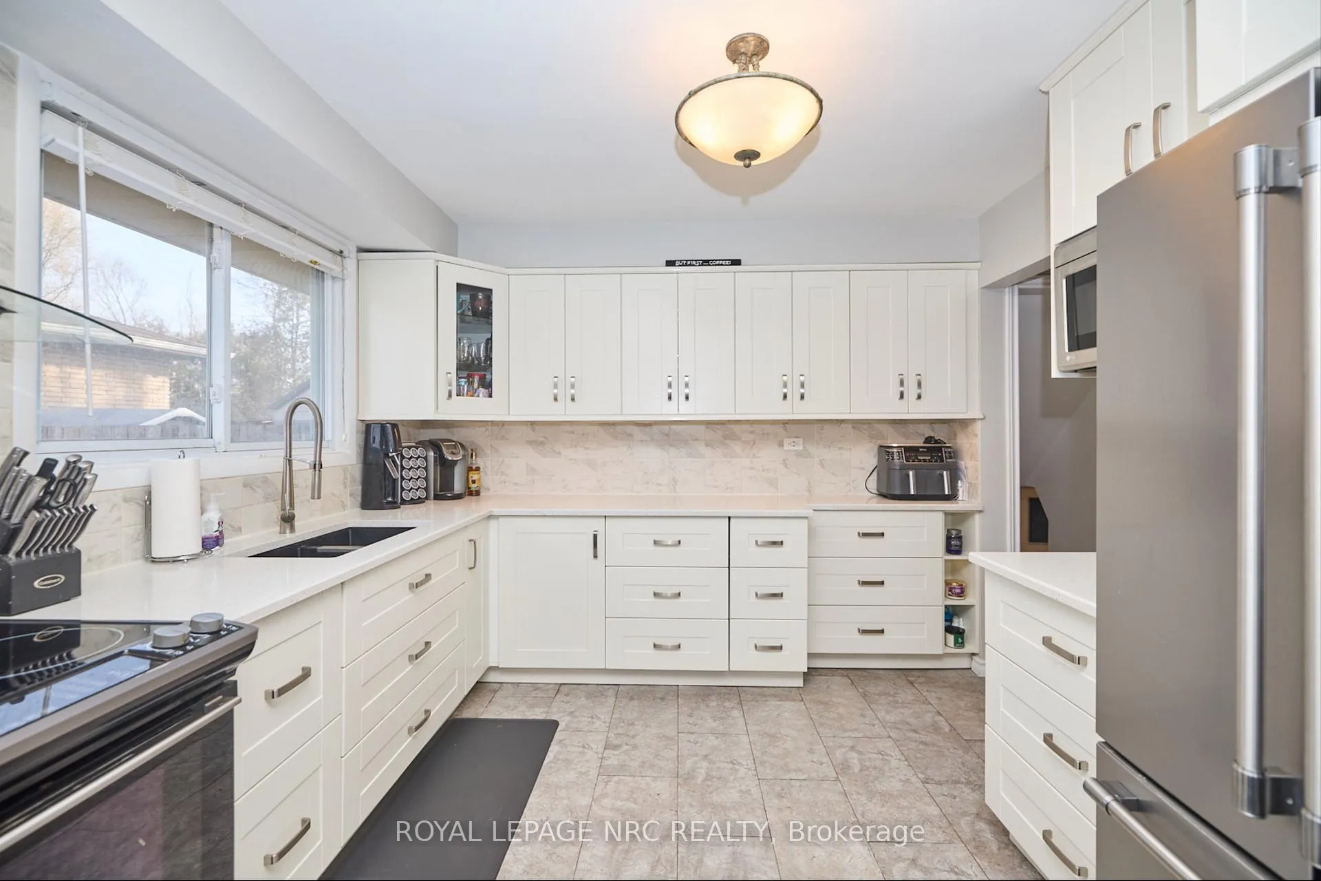 Photo 7 of 28 Ramsey Street E, St. Catharines, Lakeport — HOMEH