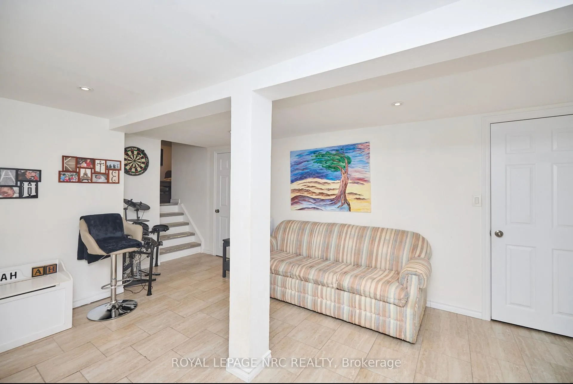 Photo 22 of 28 Ramsey Street E, St. Catharines, Lakeport — HOMEH