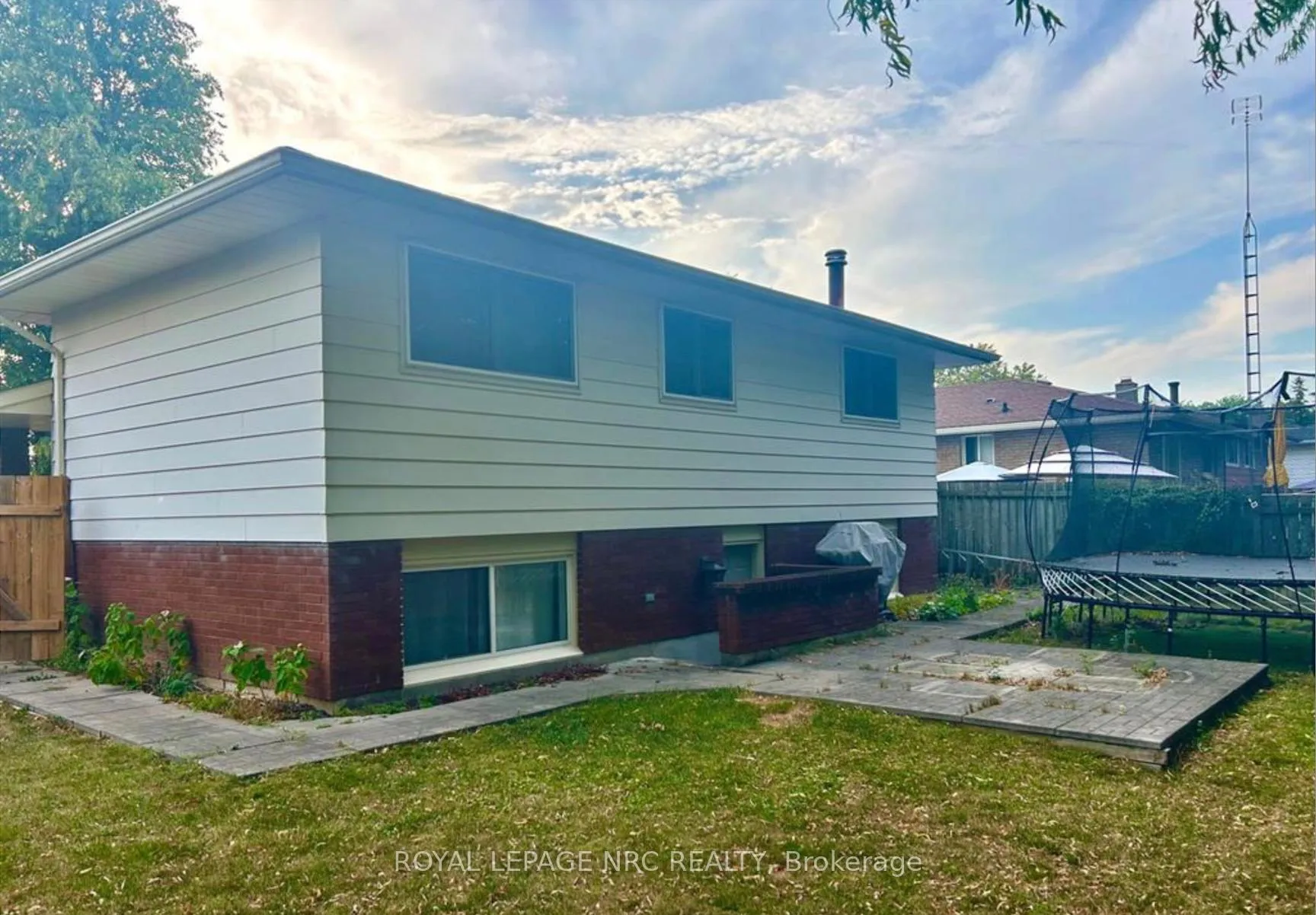 Photo 25 of 28 Ramsey Street E, St. Catharines, Lakeport — HOMEH