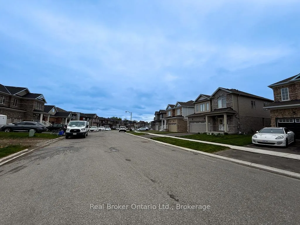 Photo 13 of 26 Ford Street, Brant, Paris — HOMEH