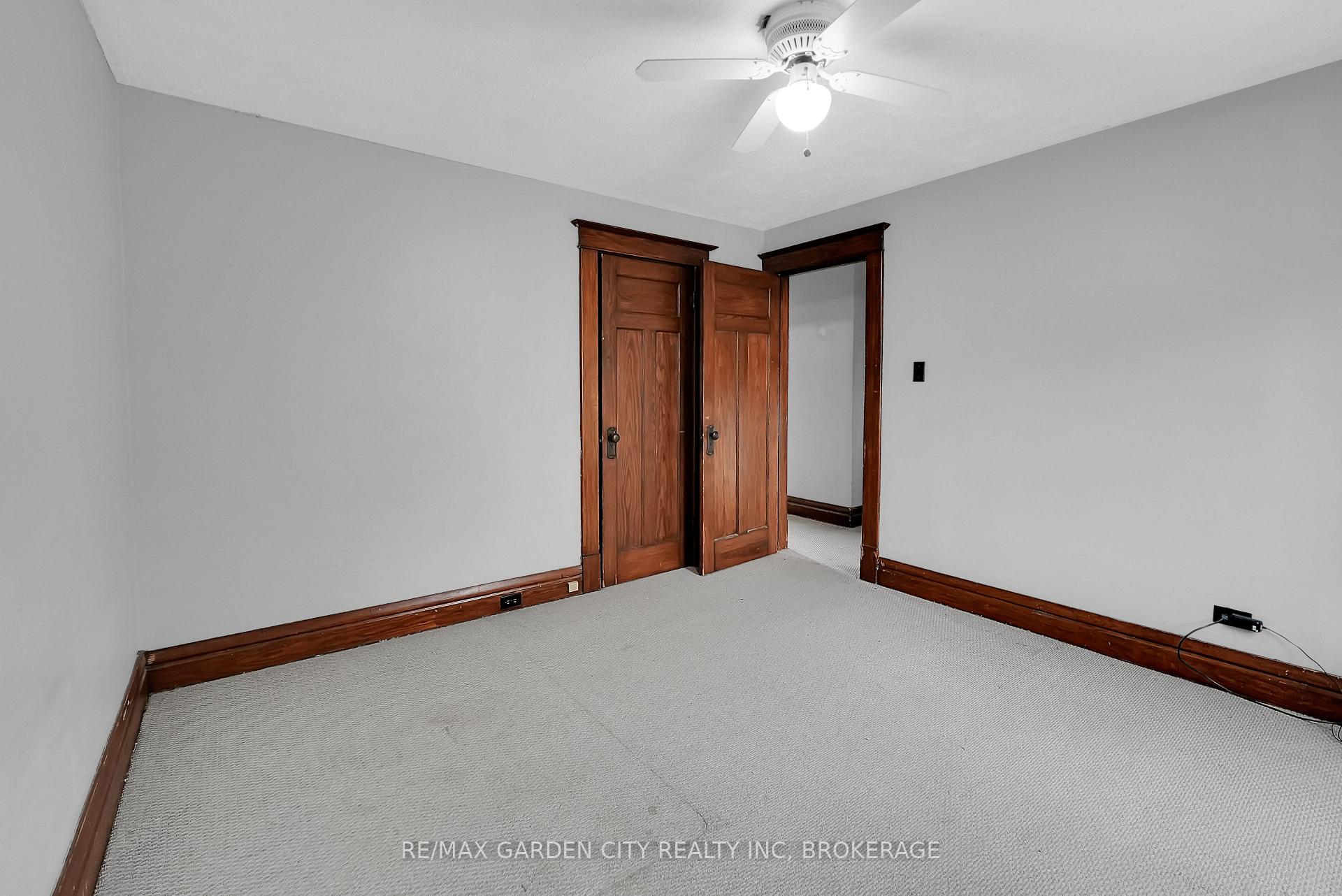 Photo 15 of 111 Lowell Avenue, St. Catharines, Downtown — HOMEH