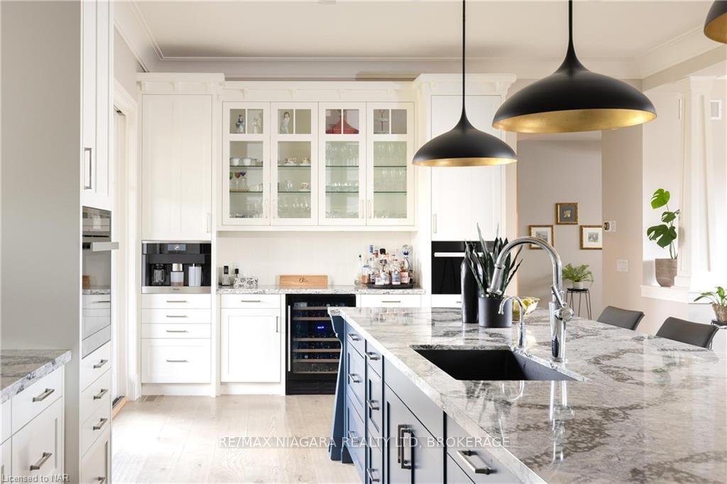 Photo 16 of 32 Breckenridge Boulevard, St. Catharines, Grapeview — HOMEH