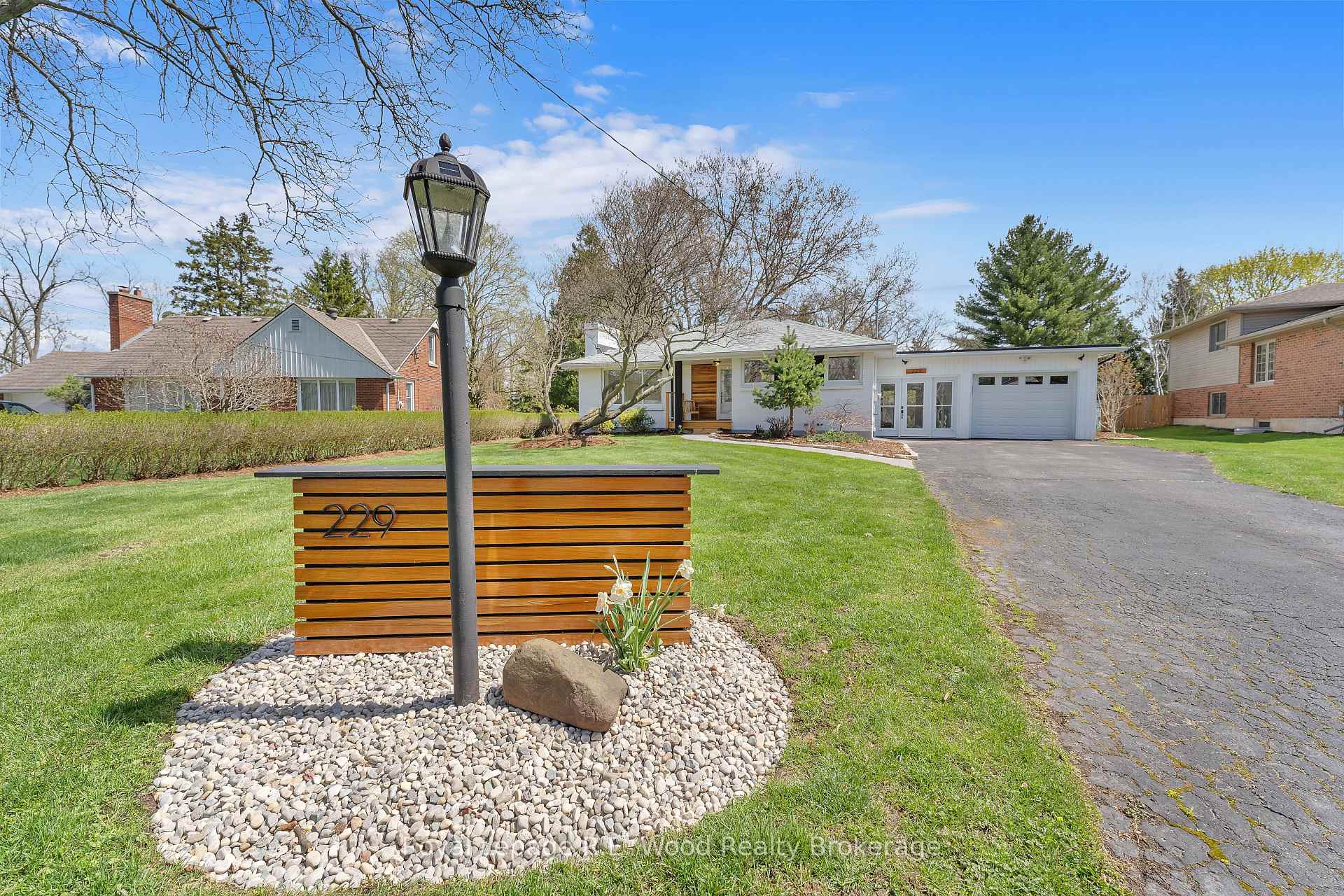 Photo 1 of 229 Woodworth Crescent, St. Thomas — HOMEH