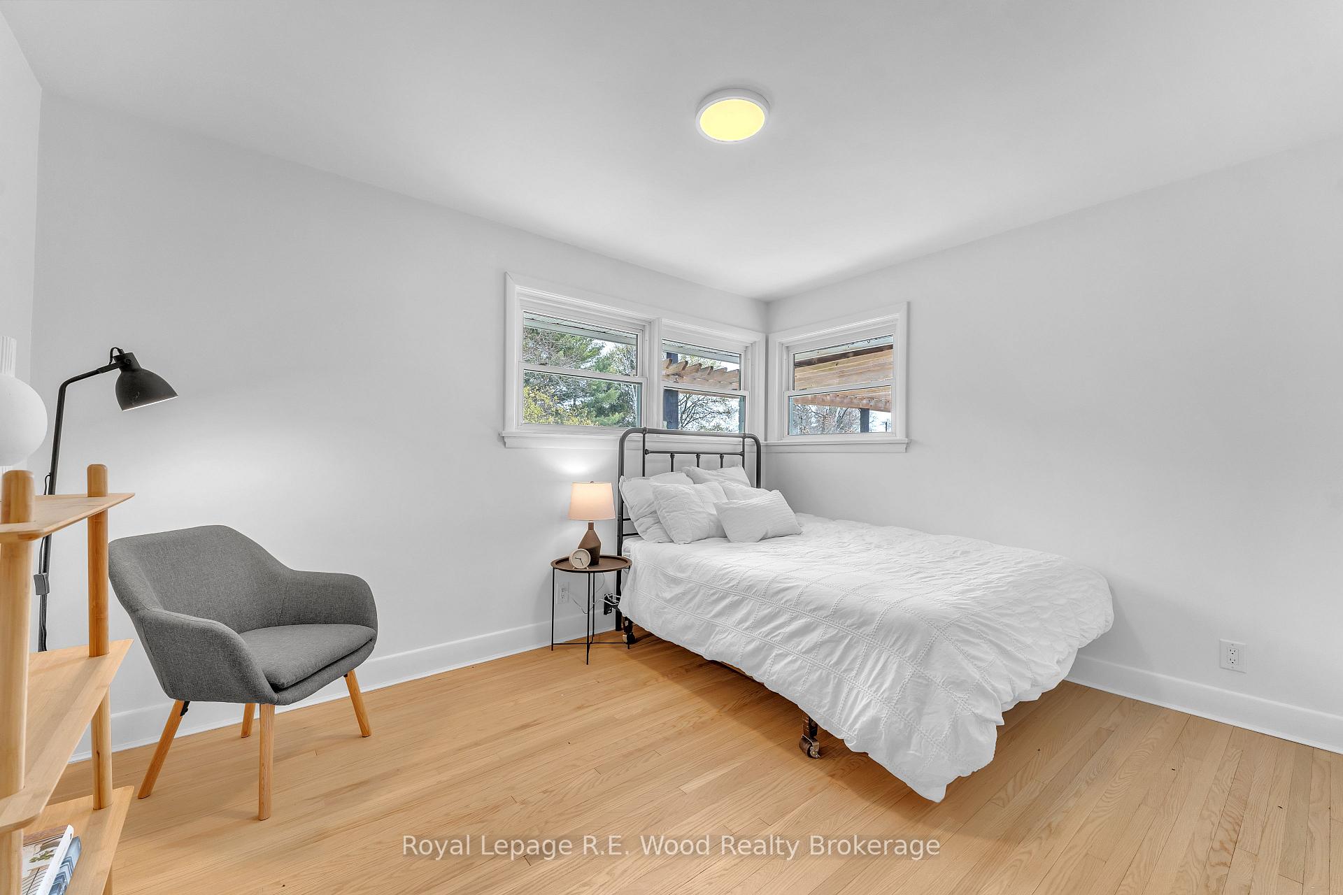 Photo 12 of 229 Woodworth Crescent, St. Thomas — HOMEH