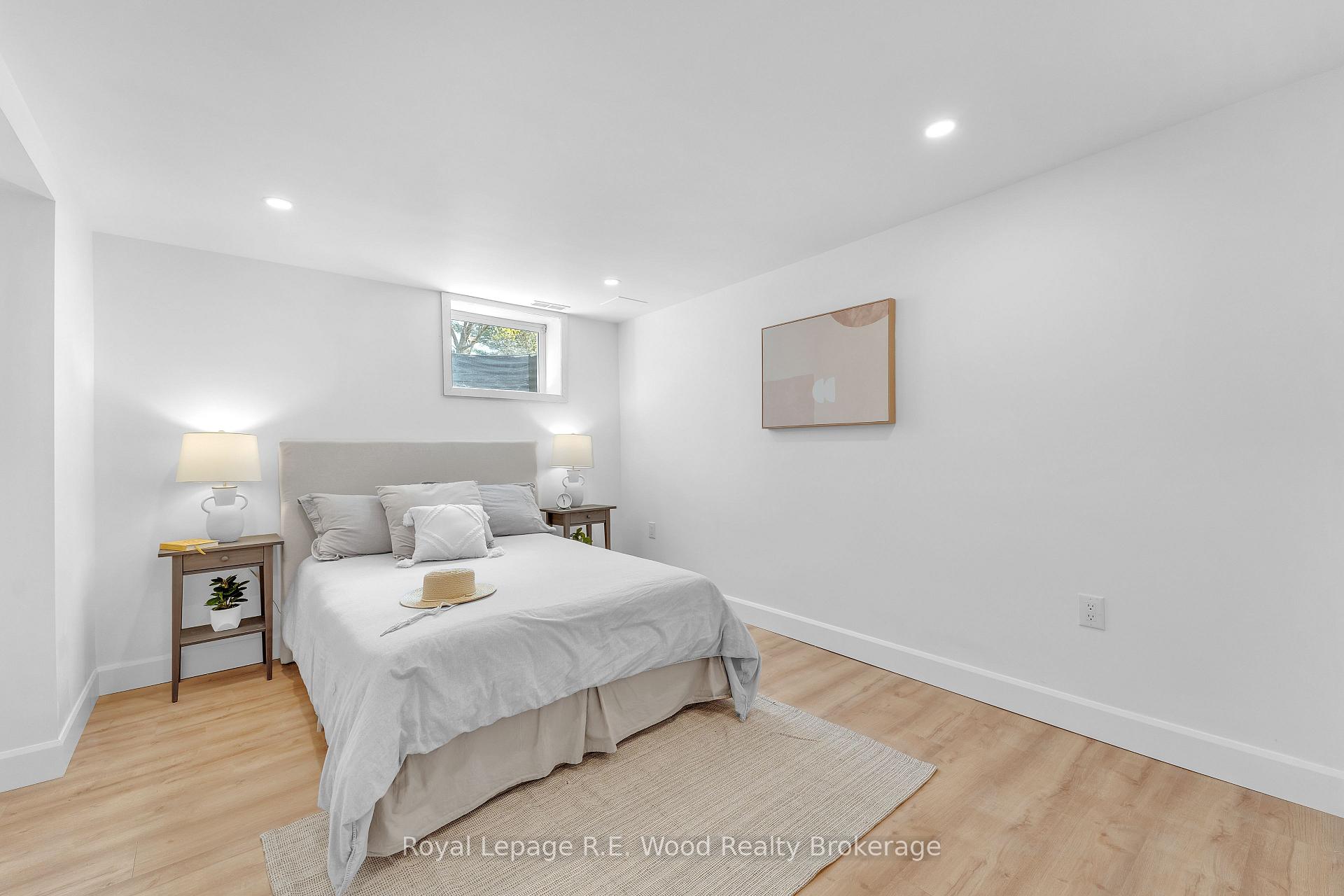 Photo 15 of 229 Woodworth Crescent, St. Thomas — HOMEH