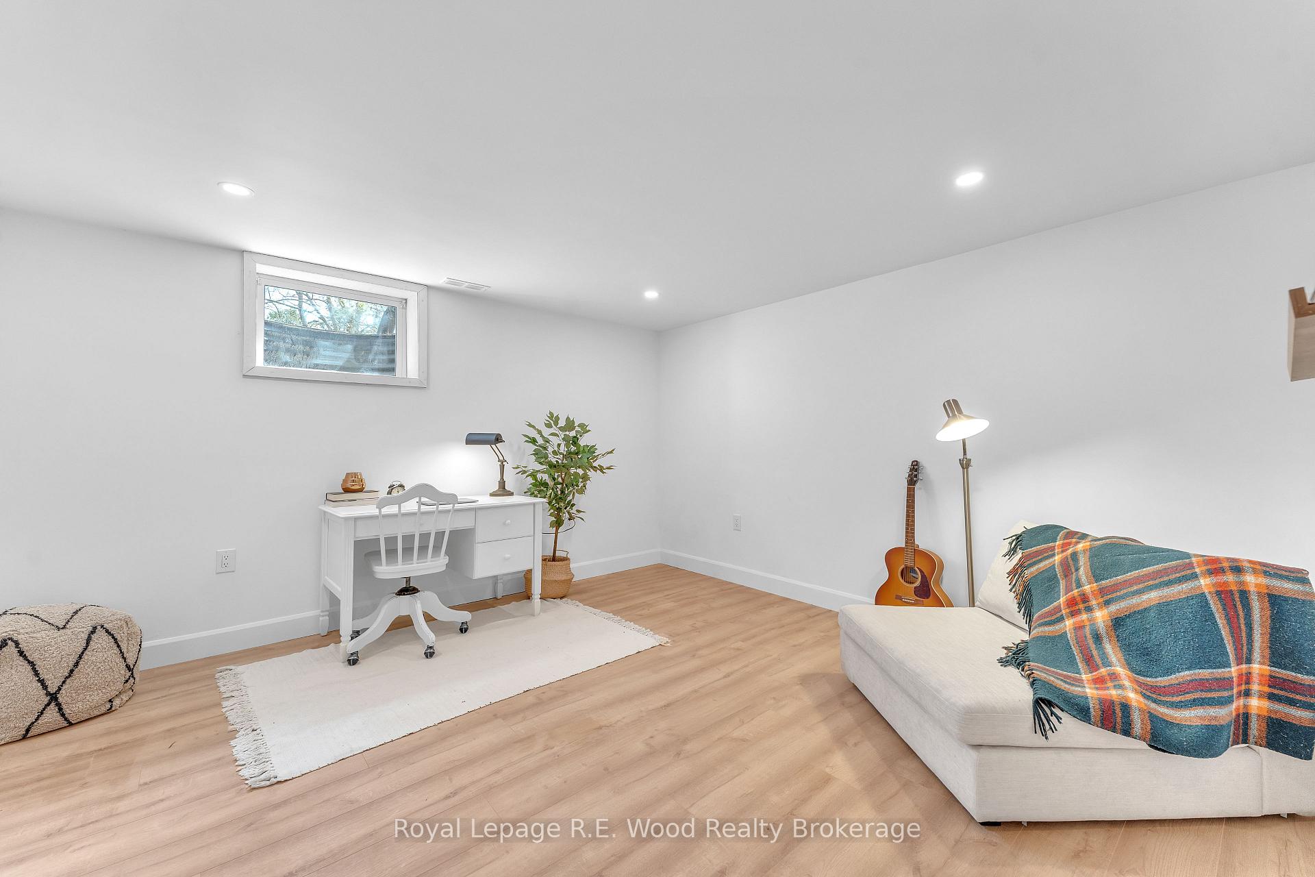 Photo 16 of 229 Woodworth Crescent, St. Thomas — HOMEH