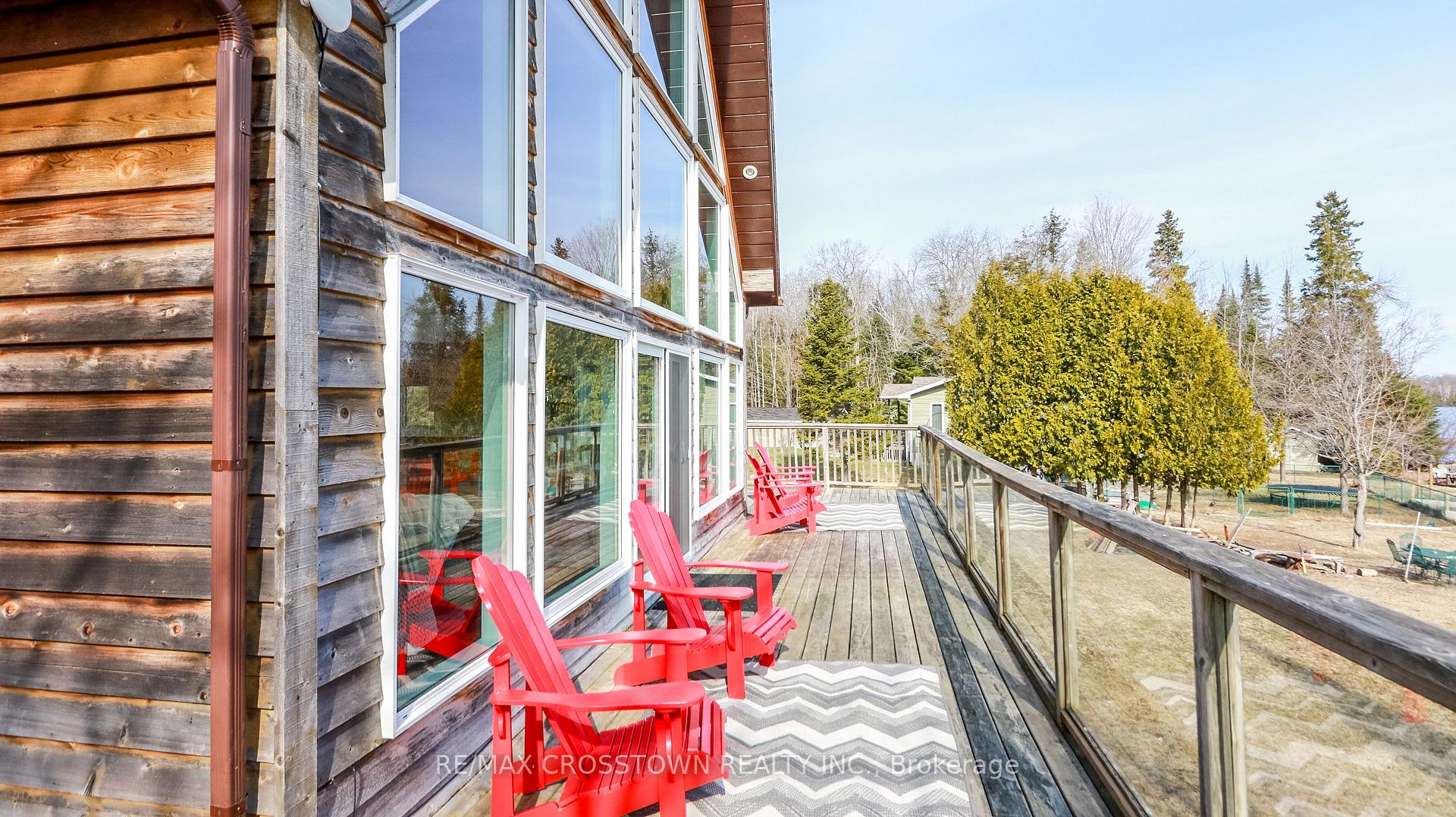 Photo 6 of 3093 Sandy Bend, Springwater, Rural Springwater — HOMEH