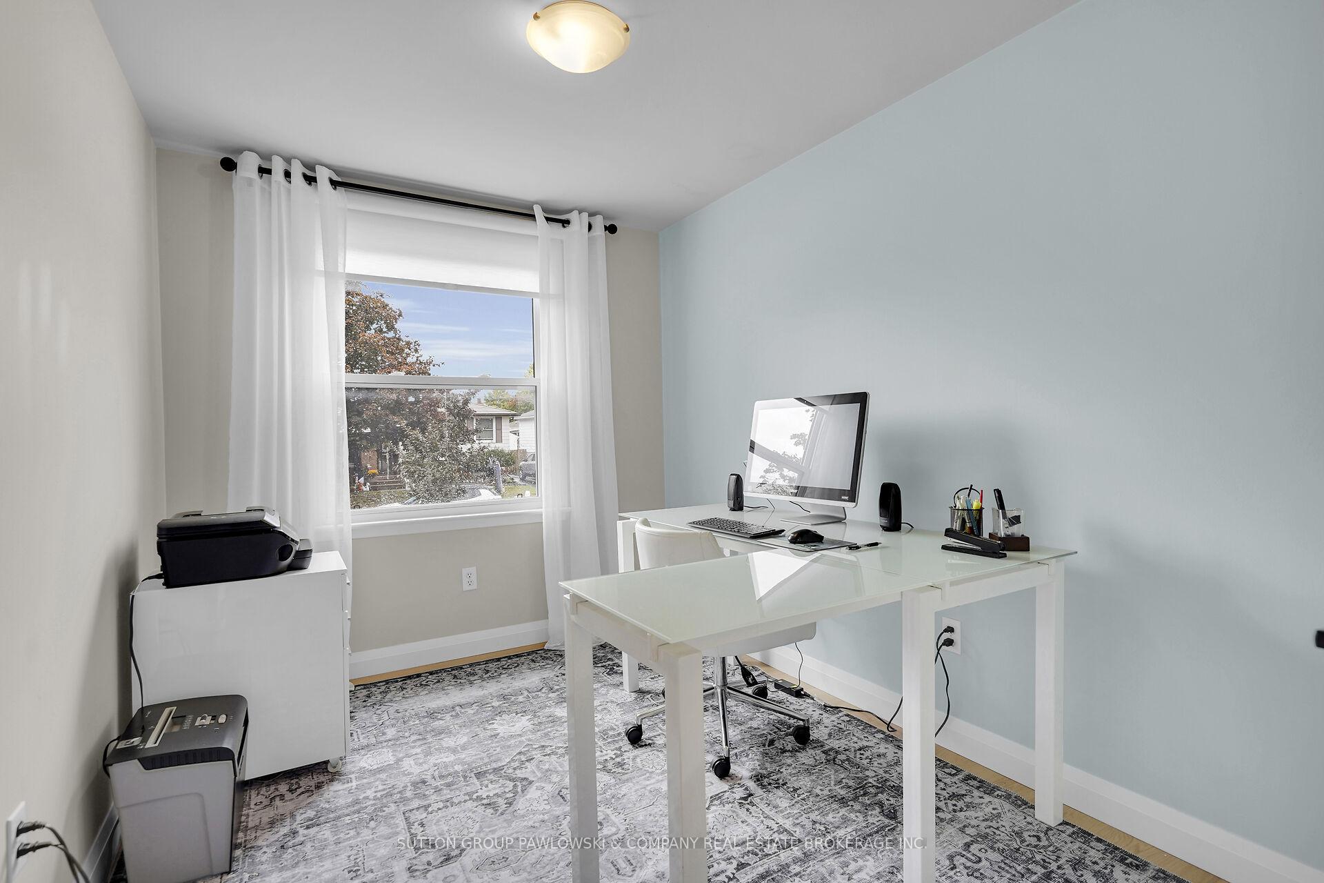 Photo 15 of 30 Leger Avenue, St. Thomas — HOMEH