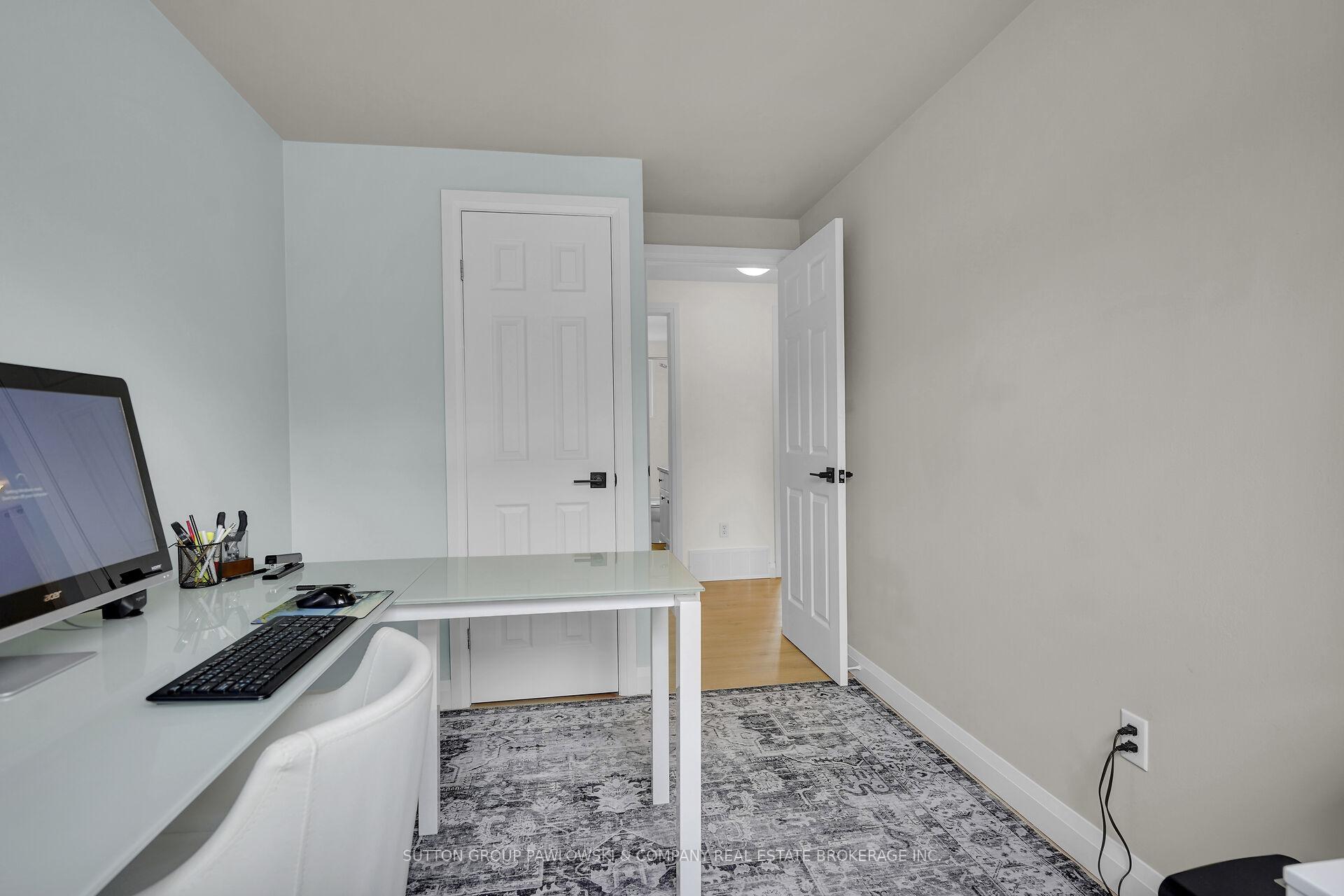 Photo 16 of 30 Leger Avenue, St. Thomas — HOMEH