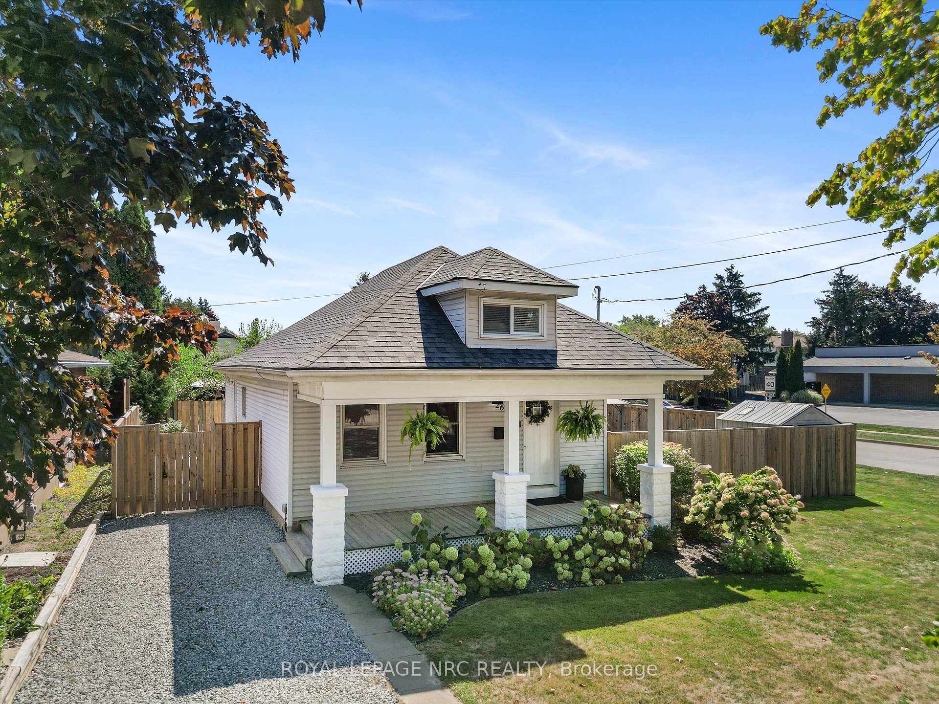 Photo 1 of 264 Lakeshore Road, St. Catharines, Vine/Linwell — HOMEH