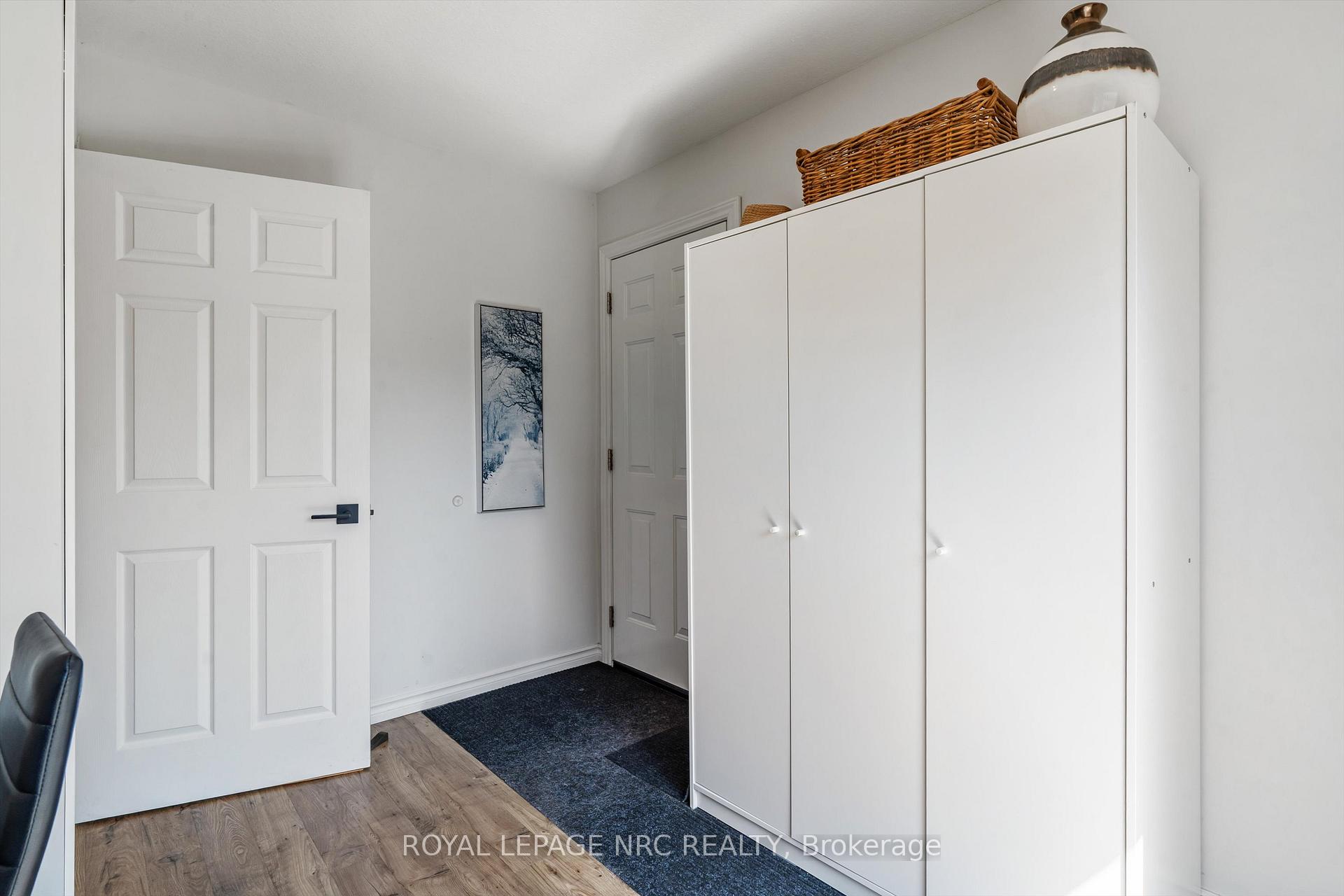Photo 18 of 264 Lakeshore Road, St. Catharines, Vine/Linwell — HOMEH