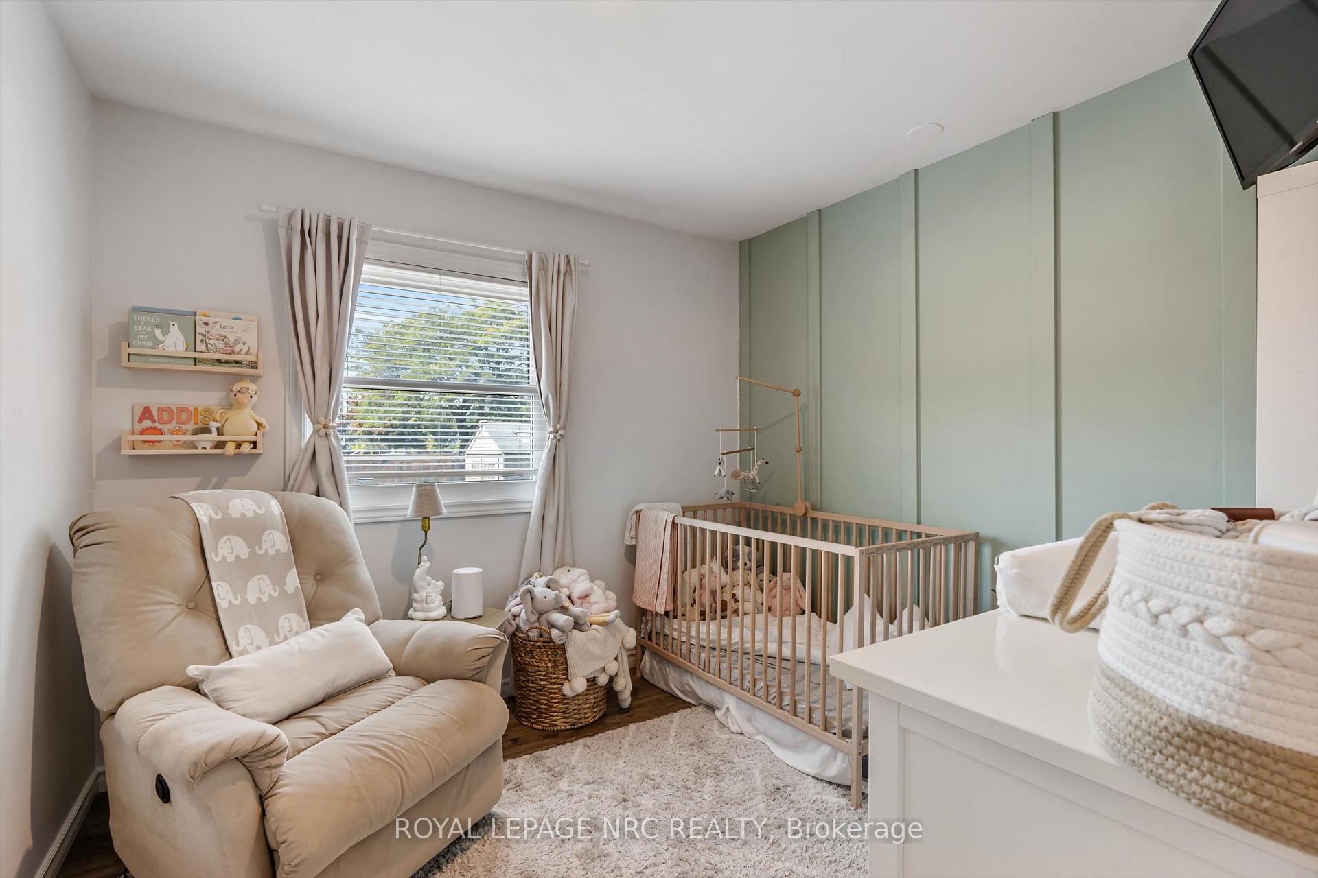 Photo 20 of 264 Lakeshore Road, St. Catharines, Vine/Linwell — HOMEH