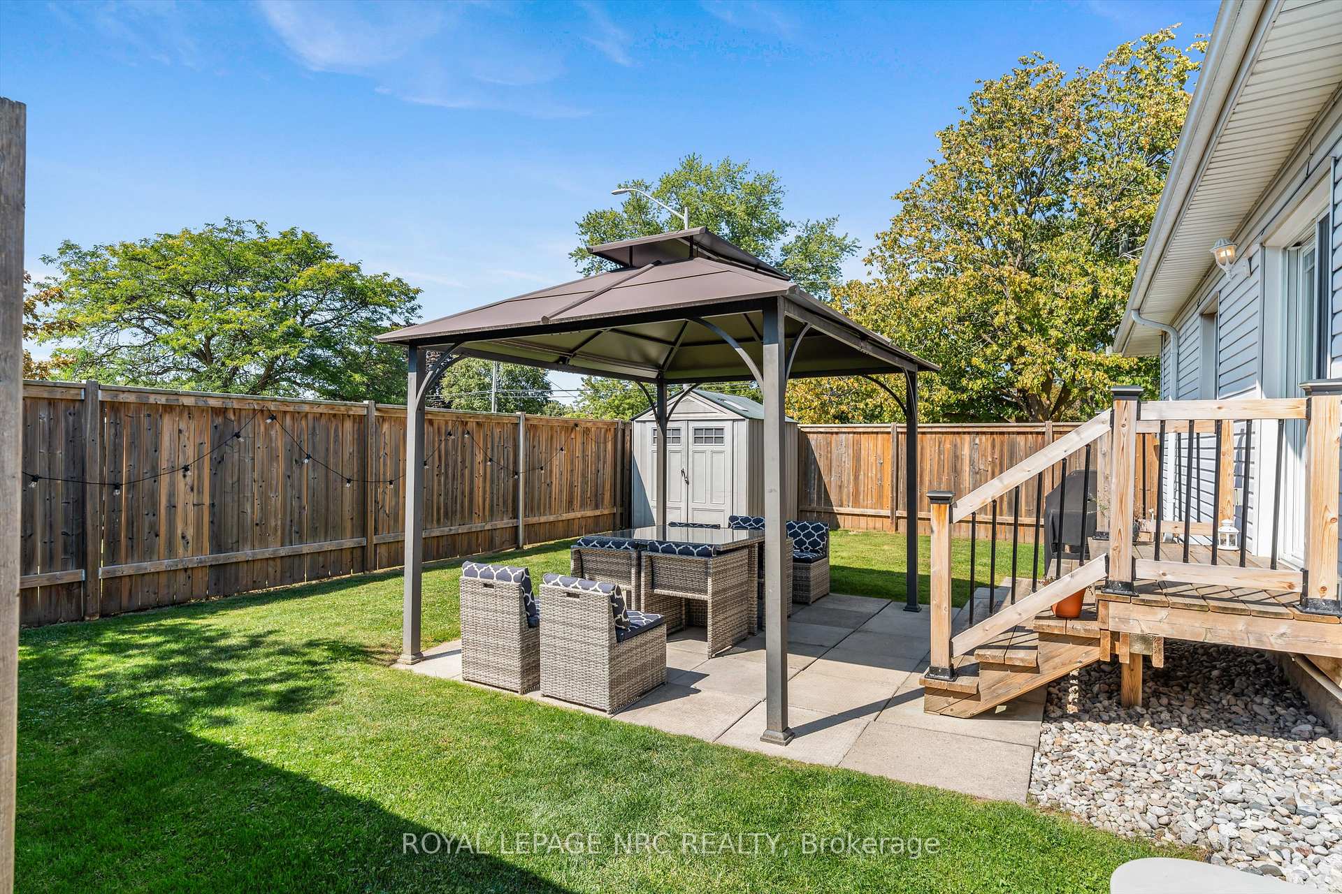 Photo 26 of 264 Lakeshore Road, St. Catharines, Vine/Linwell — HOMEH