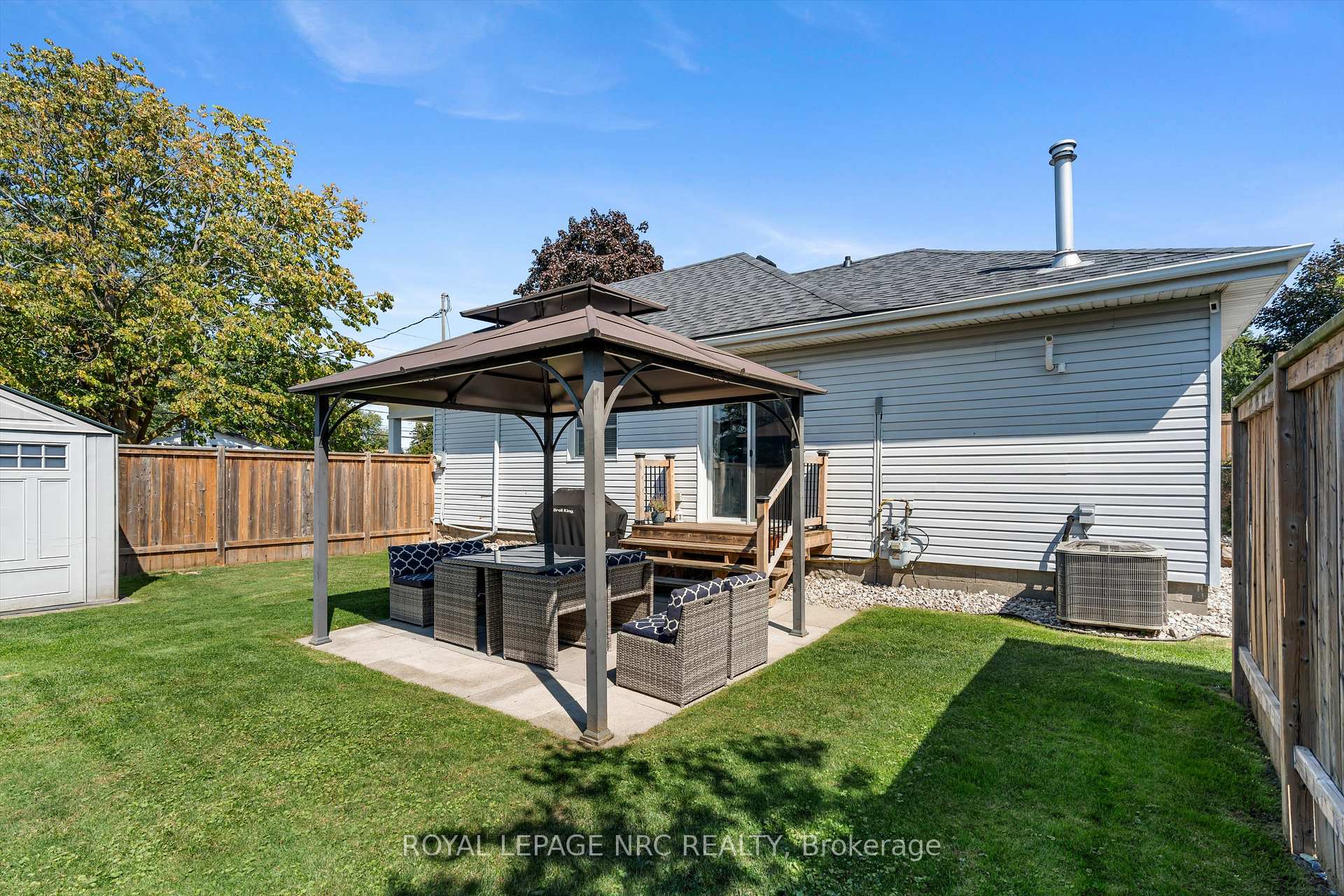 Photo 27 of 264 Lakeshore Road, St. Catharines, Vine/Linwell — HOMEH