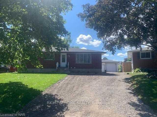 Photo 1 of 8 Rossie Place, St. Catharines, Oakdale — HOMEH