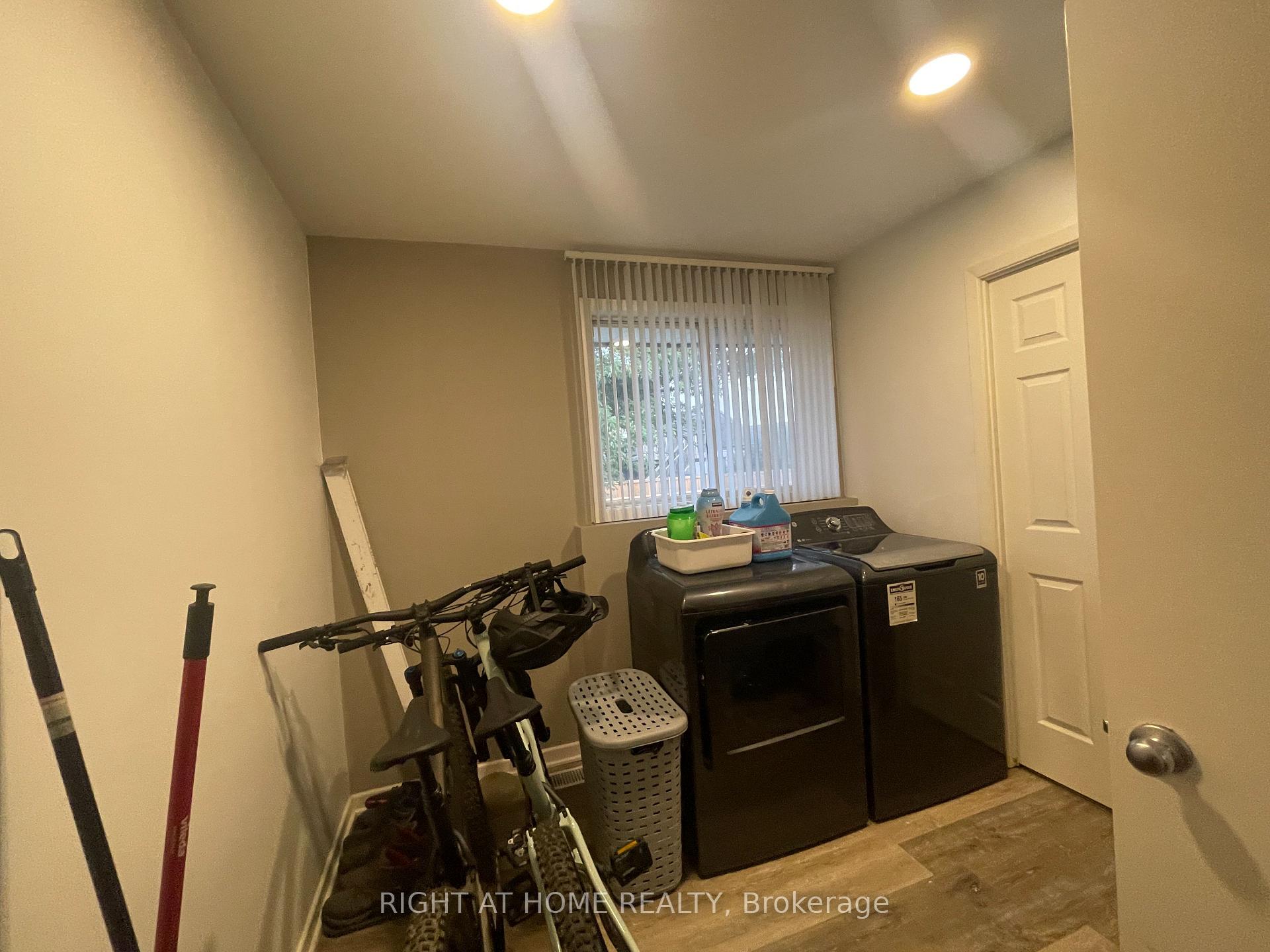 Photo 15 of 8 Rossie Place, St. Catharines, Oakdale — HOMEH
