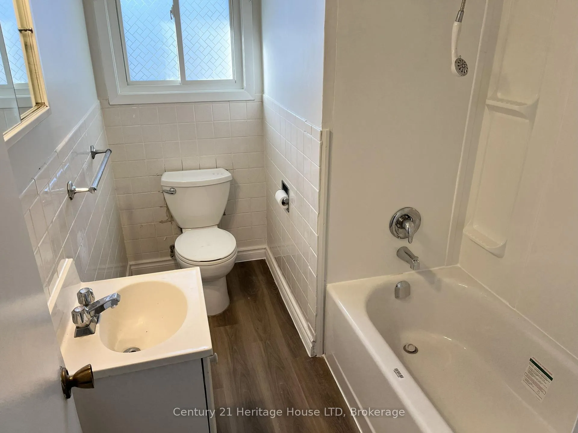 Photo 13 of 9 Mckay Street, St. Catharines, Western Hill — HOMEH