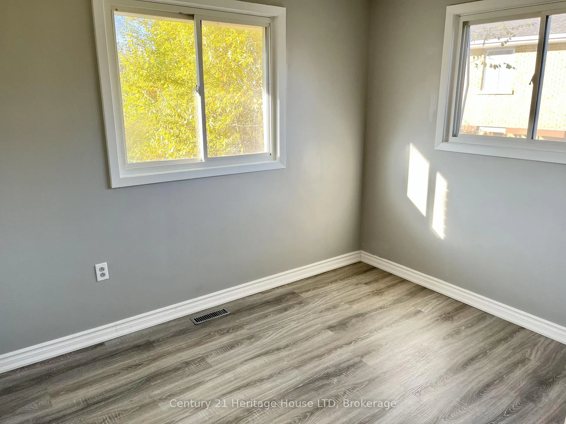 Photo 18 of 9 Mckay Street, St. Catharines, Western Hill — HOMEH