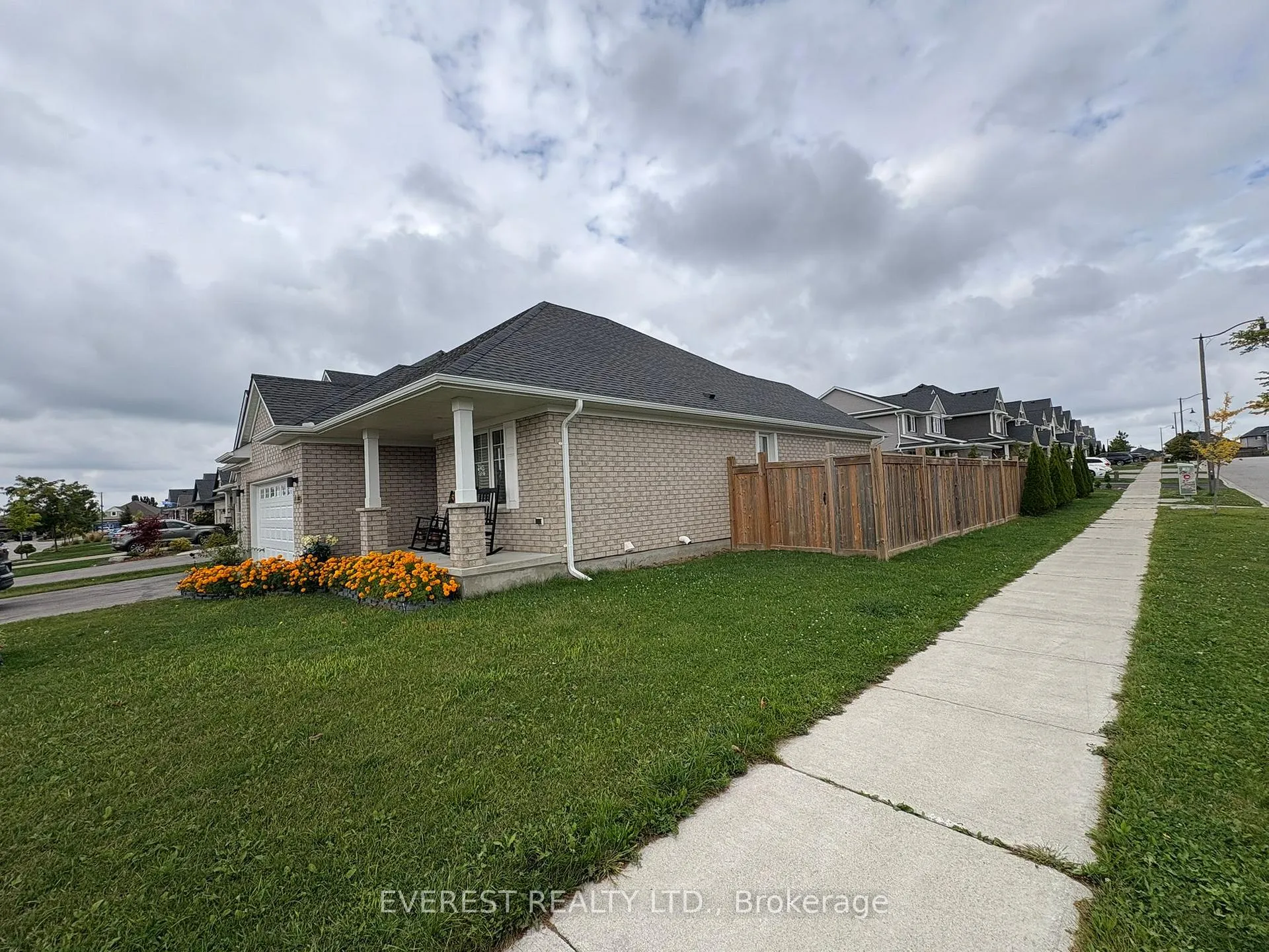 Photo 3 of 1 Melrose Court, St. Thomas — HOMEH